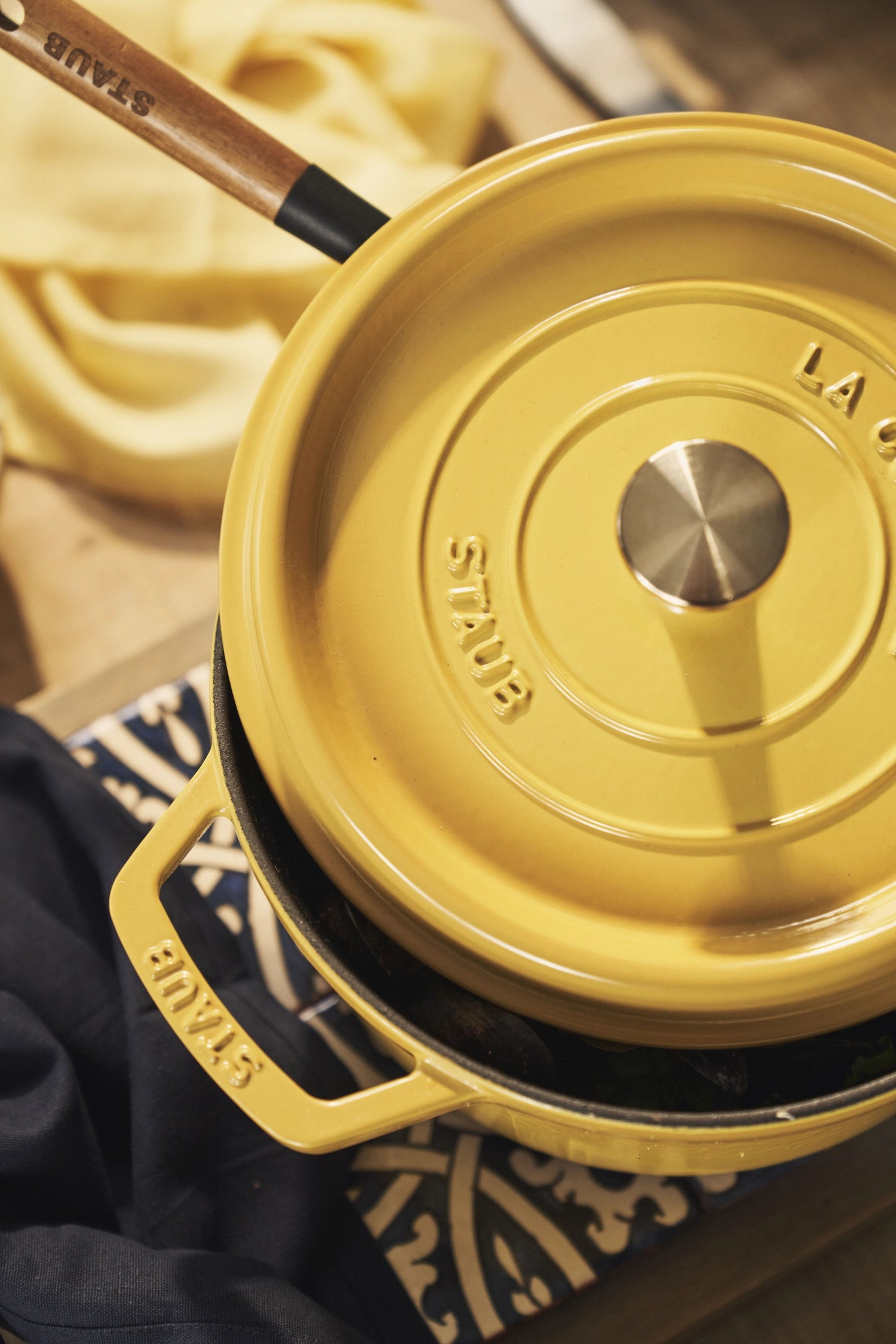 Cocotte 26cm, rund, Citron, Gusseisen 5.25l