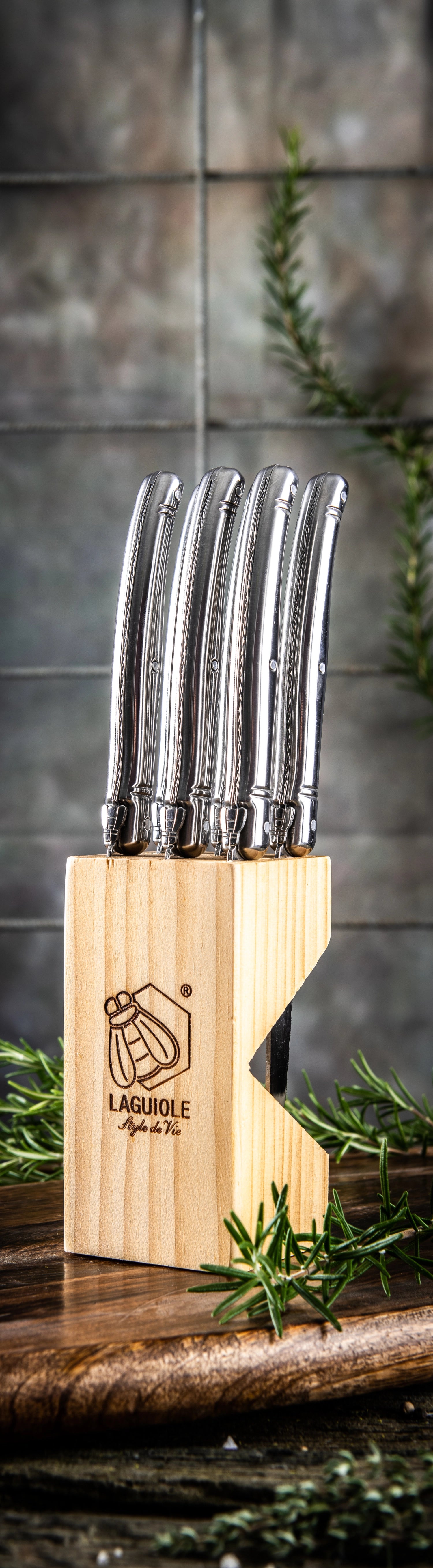 Elegantes Laguiole Premium Line Steakmesser aus rostfreiem Stahl (1.8mm), ideal für Steakliebhaber und stilvolle Tischgedecke.
