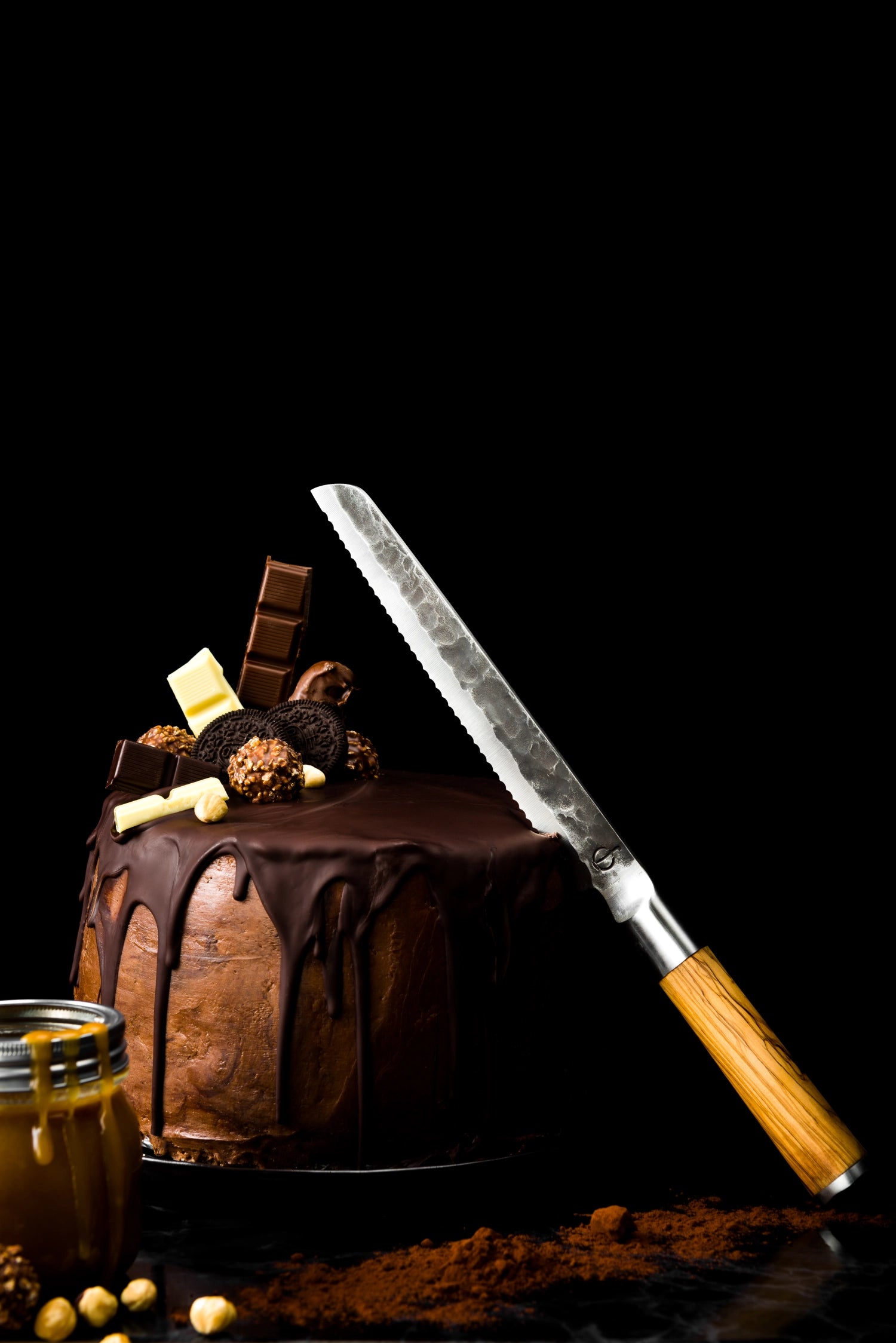 Hochwertiges Olive Brotmesser mit 20 cm Klinge, perfekt für präzises Schneiden von frischem Brot und Brötchen, stilvolles Design und bequemer Griff.
