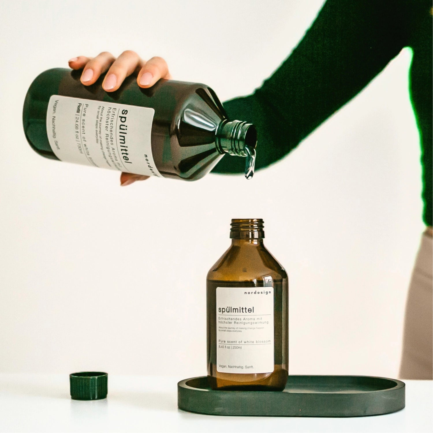 Refilling bottle of detergent 730ml Bergamot & Lemongrass