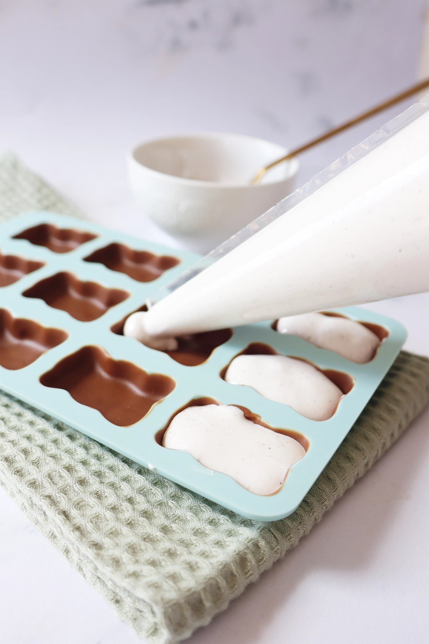 Fertigmischung für zarte Vanille-Marshmallows, 160g, ideal zum Verfeinern von Desserts und für festliche Anlässe.