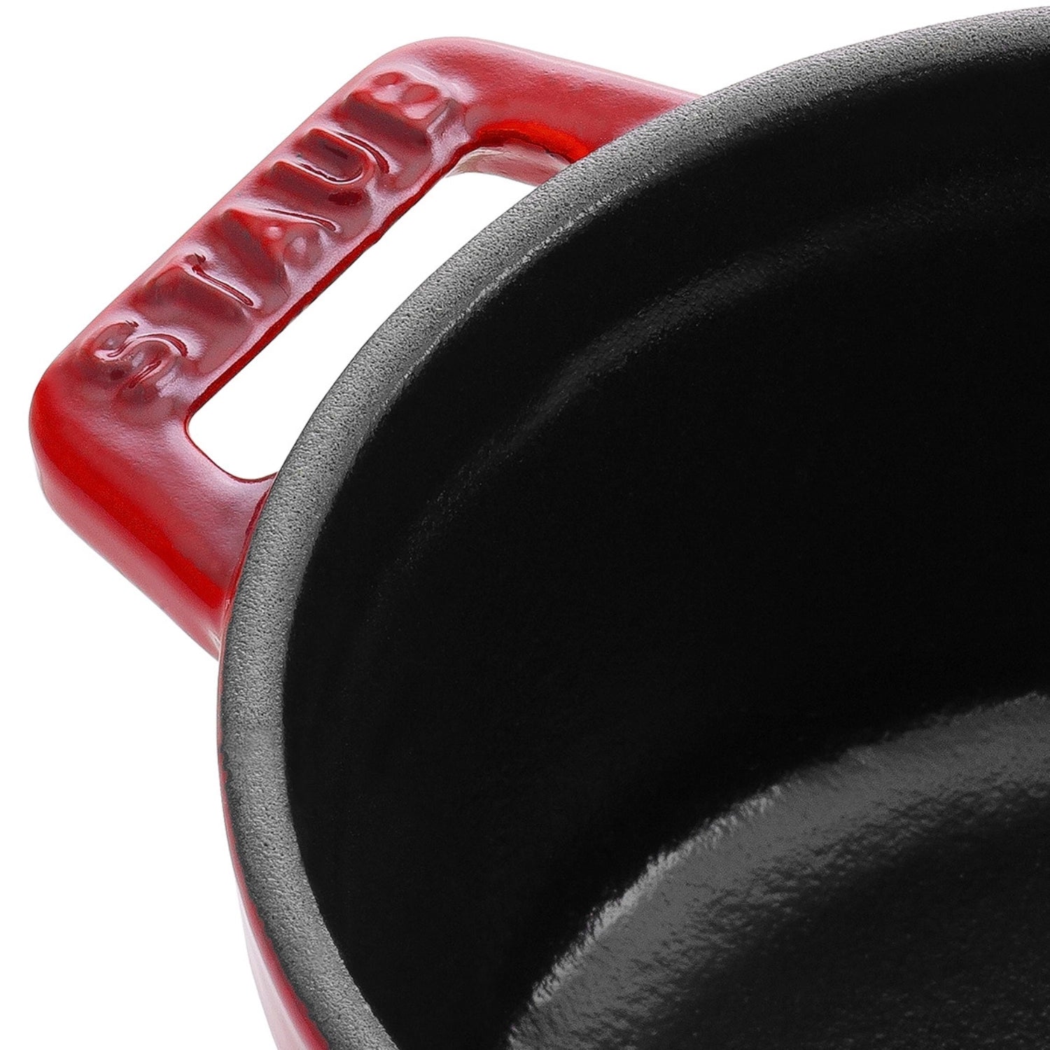 Kompakte Mini Cocotte in leuchtendem Kirsch-Rot, 10 cm Durchmesser, aus robustem Gusseisen, perfekt für individuelle Portionen und ansprechende Präsentation.