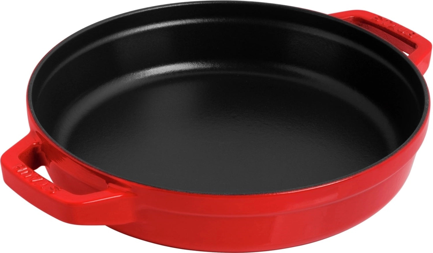 Elegante, stapelbare Cocotte in Kirsch-Rot von Staub, 4-teilig, 24 cm, ideal für vielseitige Gerichte und stilvolle Anlässe.