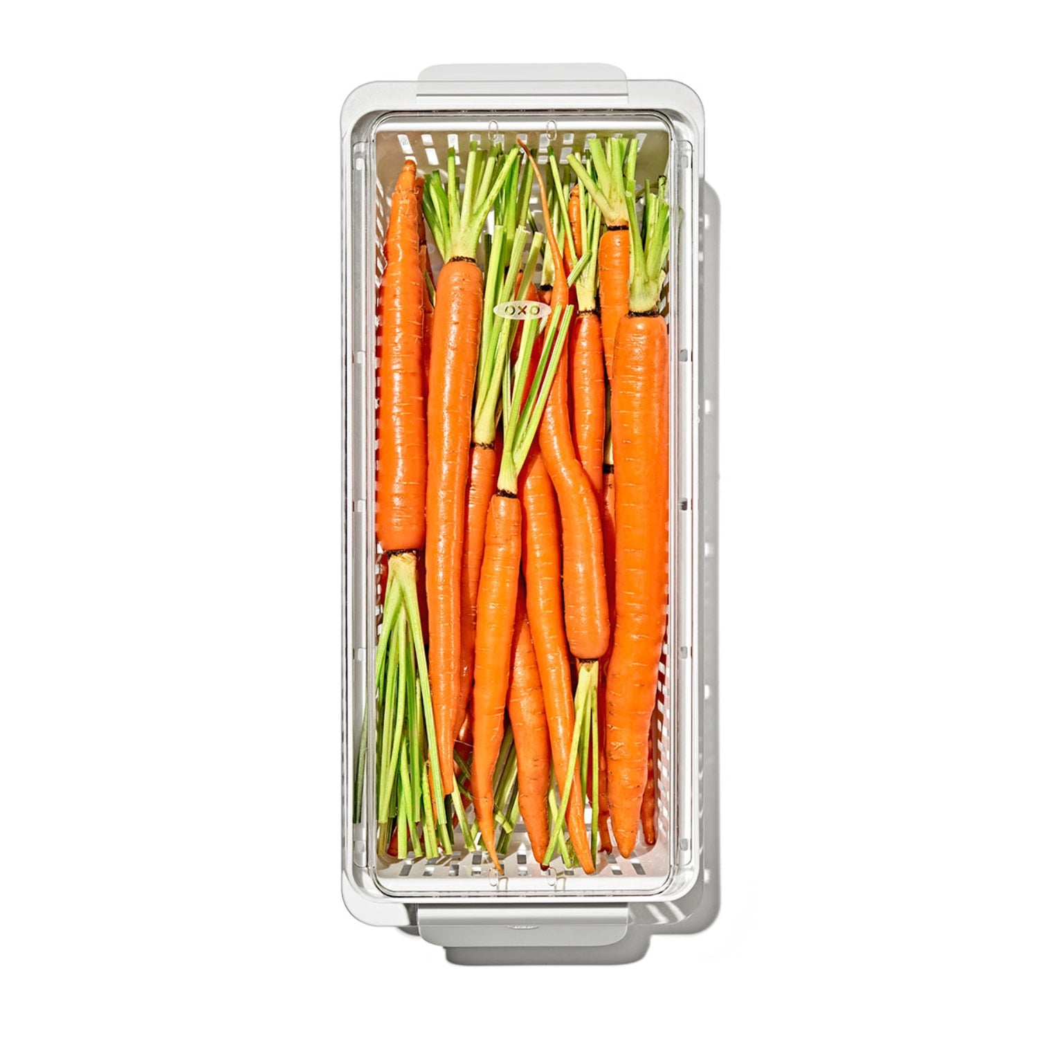 Praktische OXO Good Grips Frischhaltebox für Obst und Gemüse, lang und schmal (37.6x15.1x9.1cm), ideal für die Frischebewahrung.