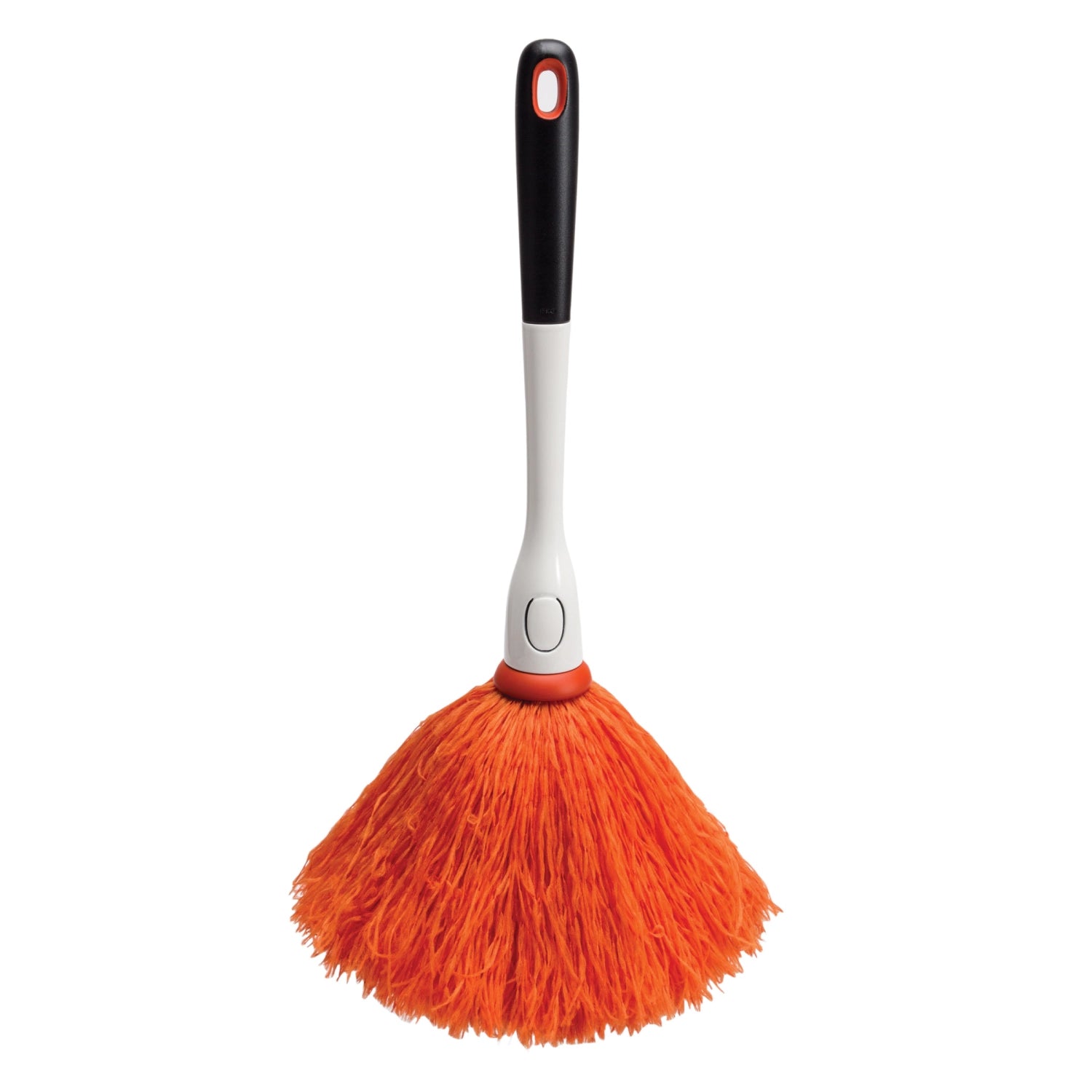 Klein und handlich: Nachfüllpack für den Good Grips Staubwedel von OXO in strahlendem Orange, perfekt für gründliche Staubentfernung.