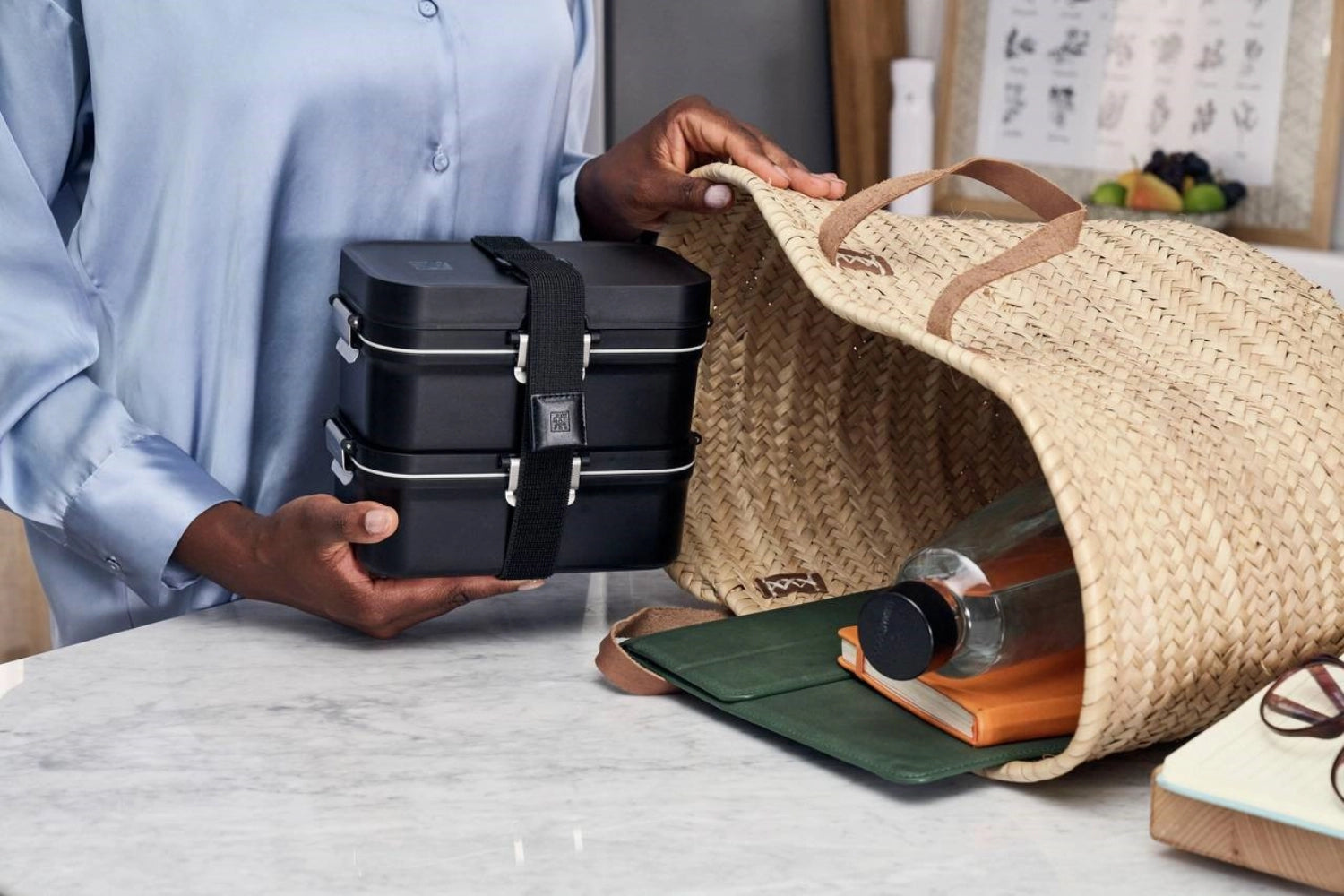 Frische & Save Vakuum-Lunchbox von Zwilling, ideal für die Aufbewahrung von Lebensmitteln, mit innovativem Vakuumverschluss für längere Frische.