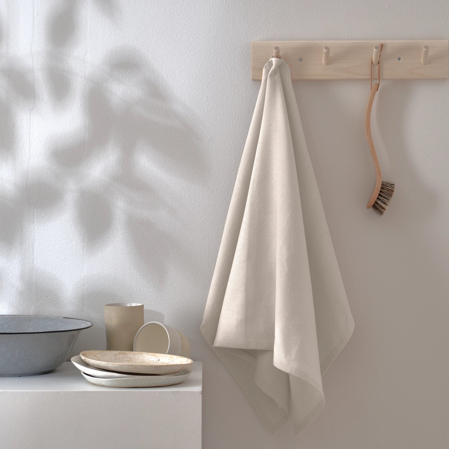 Elegantes Geschirrtuch in Steinfarbe aus 100% Biobaumwolle, 53x86 cm, ideal für umweltbewusste Haushalte und stilvolle Küchendekoration.