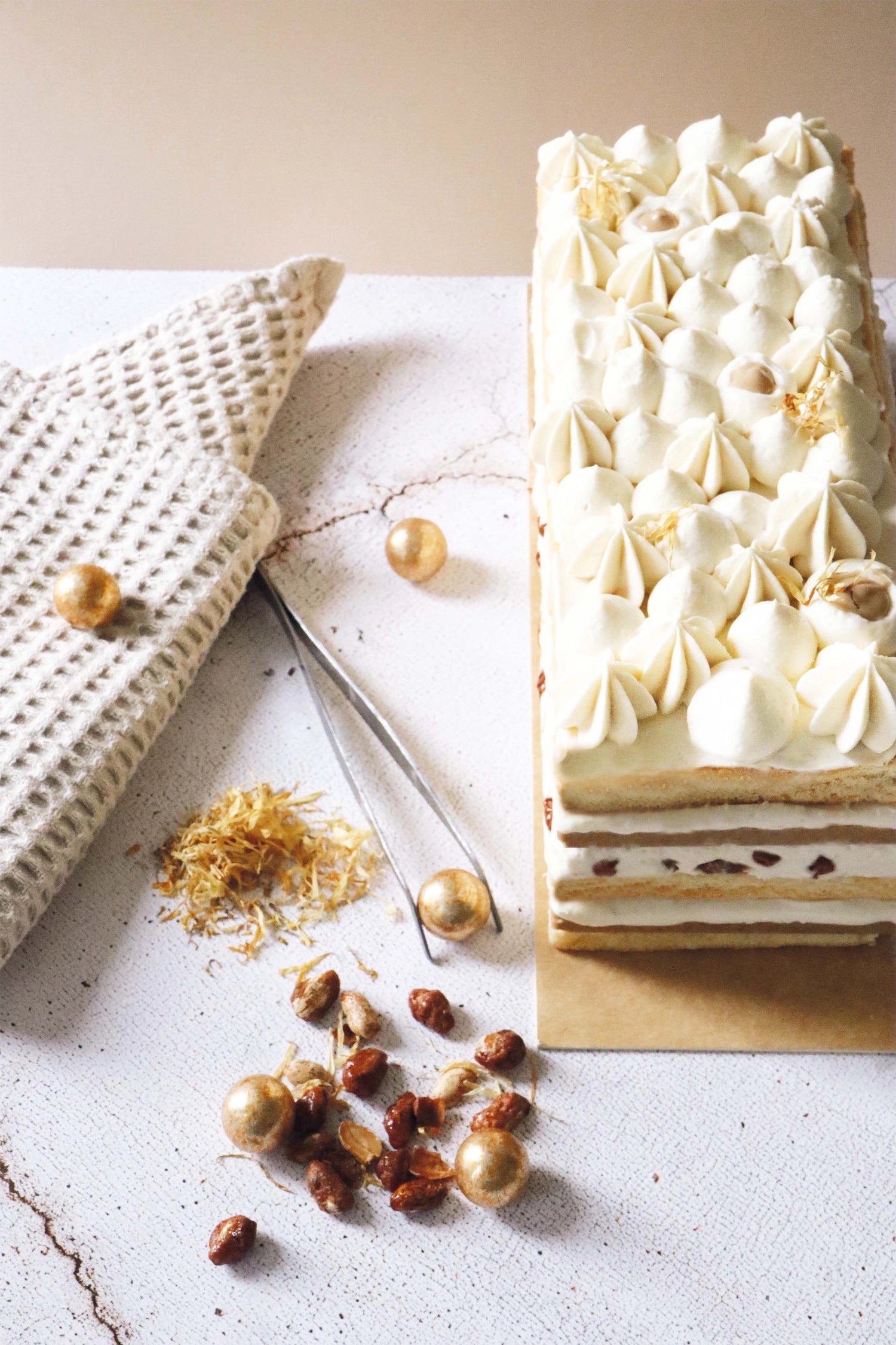 Zwei hochwertige Silikon-Backformen für Schichtkuchen in Blau, ideal für kreative Backprojekte und gleichmäßige Ergebnisse.
