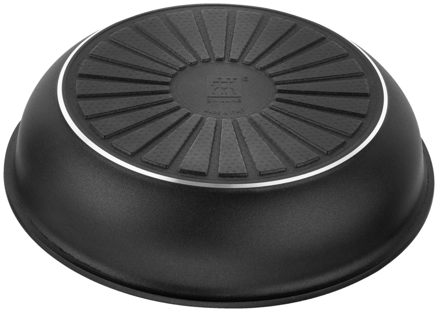 Schwarze 20 cm Bratpfanne ohne Griff von Zwilling, ideal für platzsparendes Kochen und modernes Küchendesign.