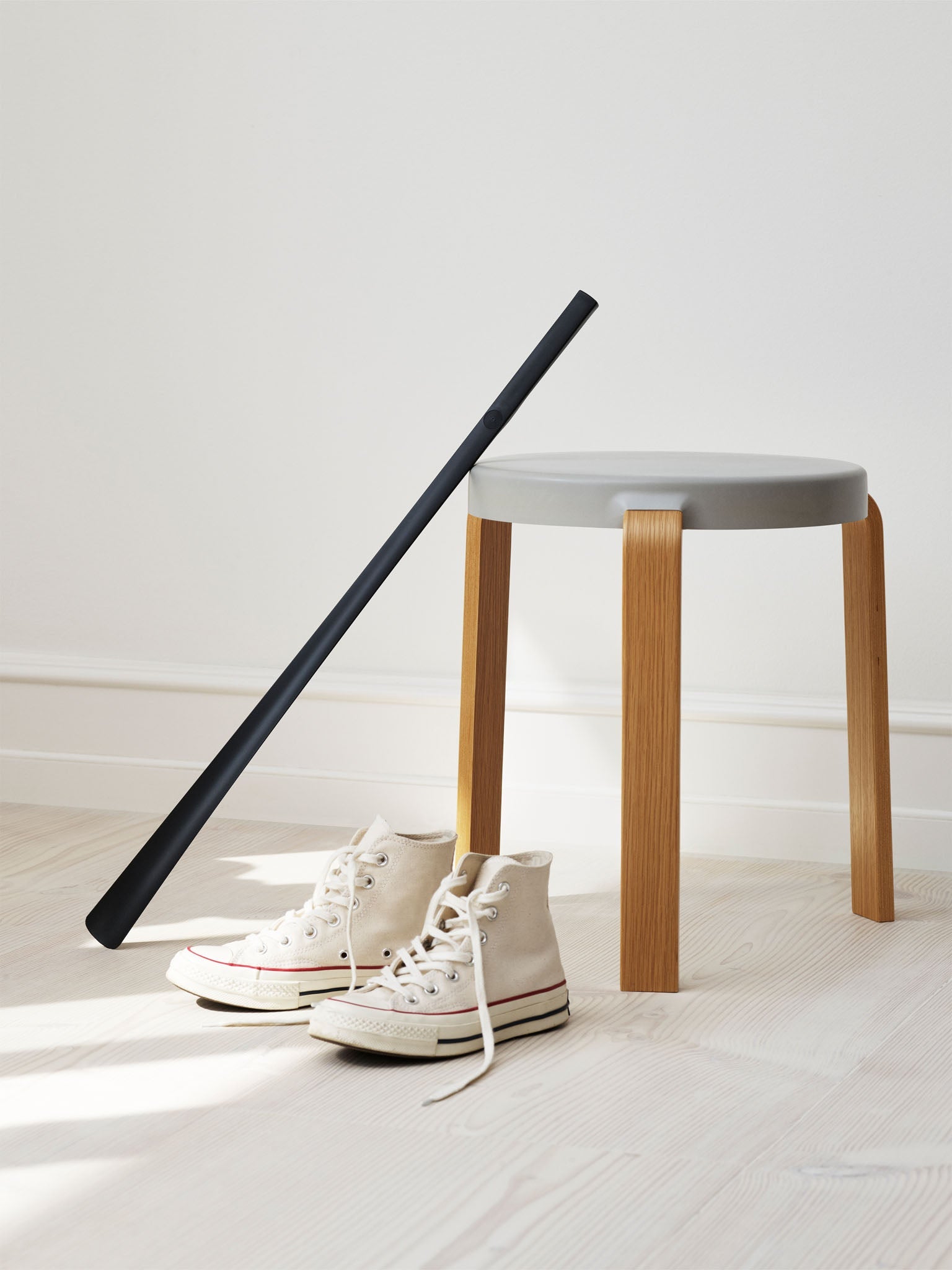 Stilvolles Shoehorn von Normann Copenhagen für mühelose Schuhpflege.