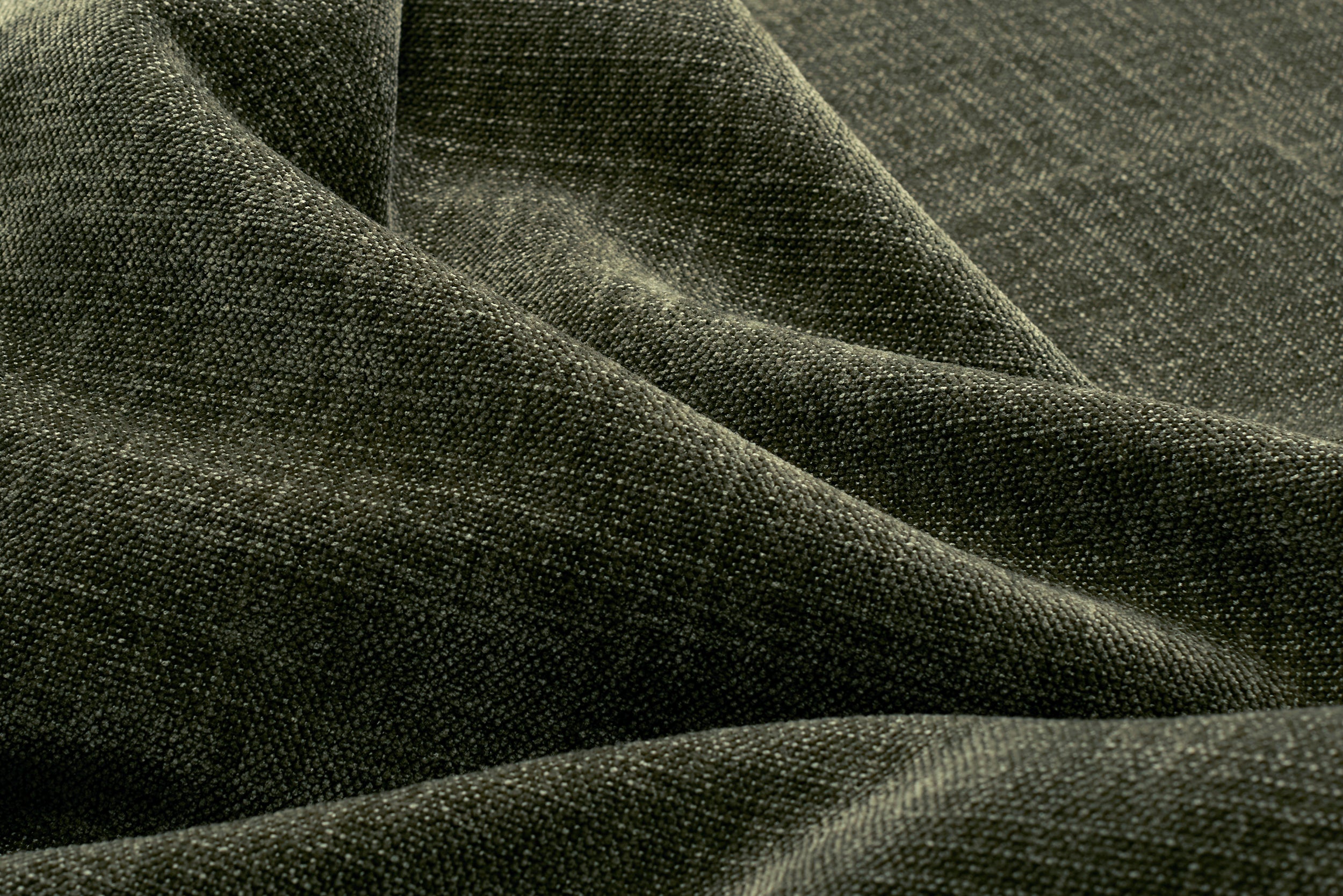 Circlus Tagesbett in 413 Esina Olive Green präsentiert im Onlineshop von KAQTU Design AG. Bettsofa ist von Innovation Living