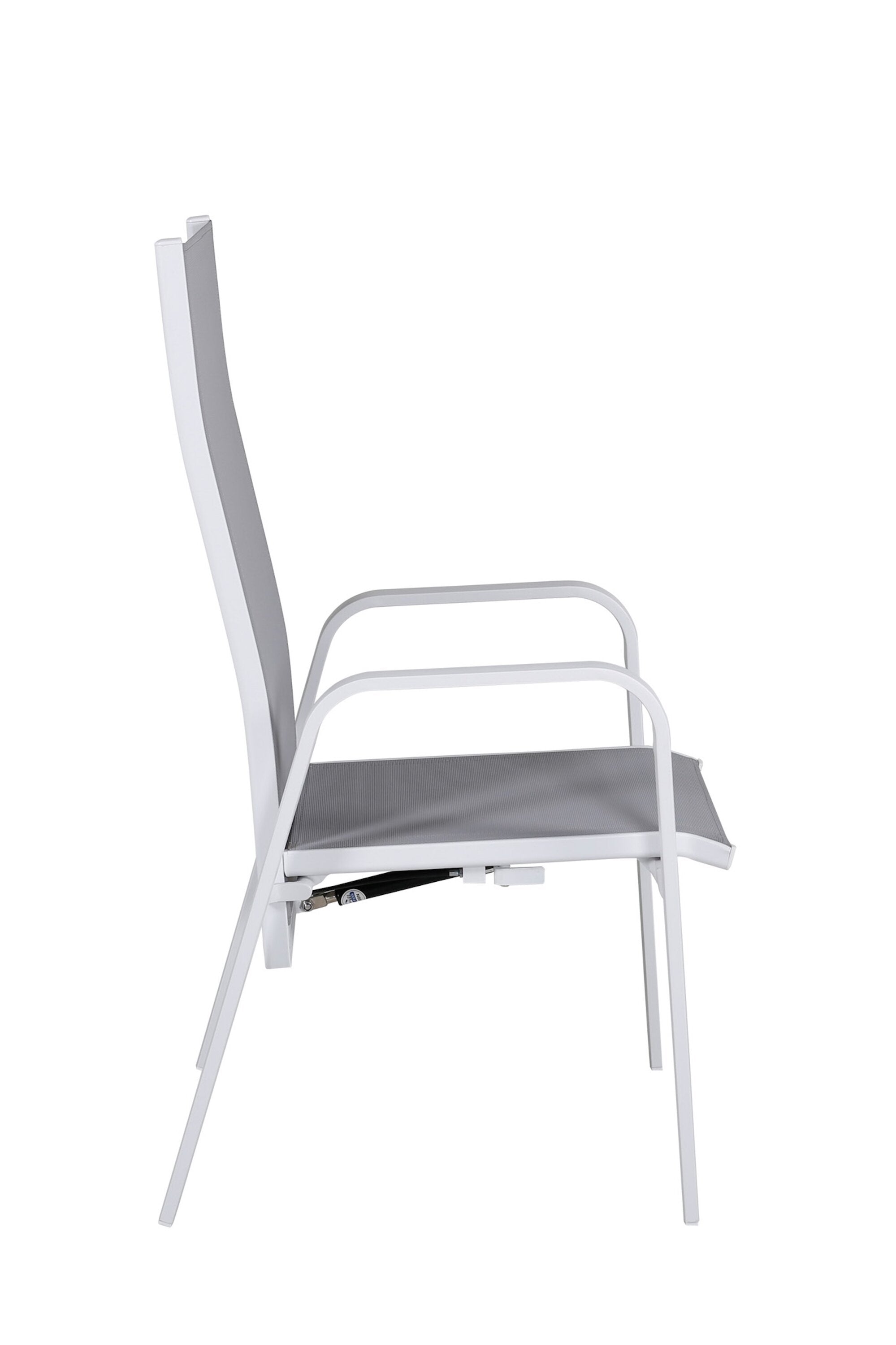 Copacabana Stuhl in Grau präsentiert im Onlineshop von KAQTU Design AG. Gartenstuhl mit Armlehnen ist von Venture Home