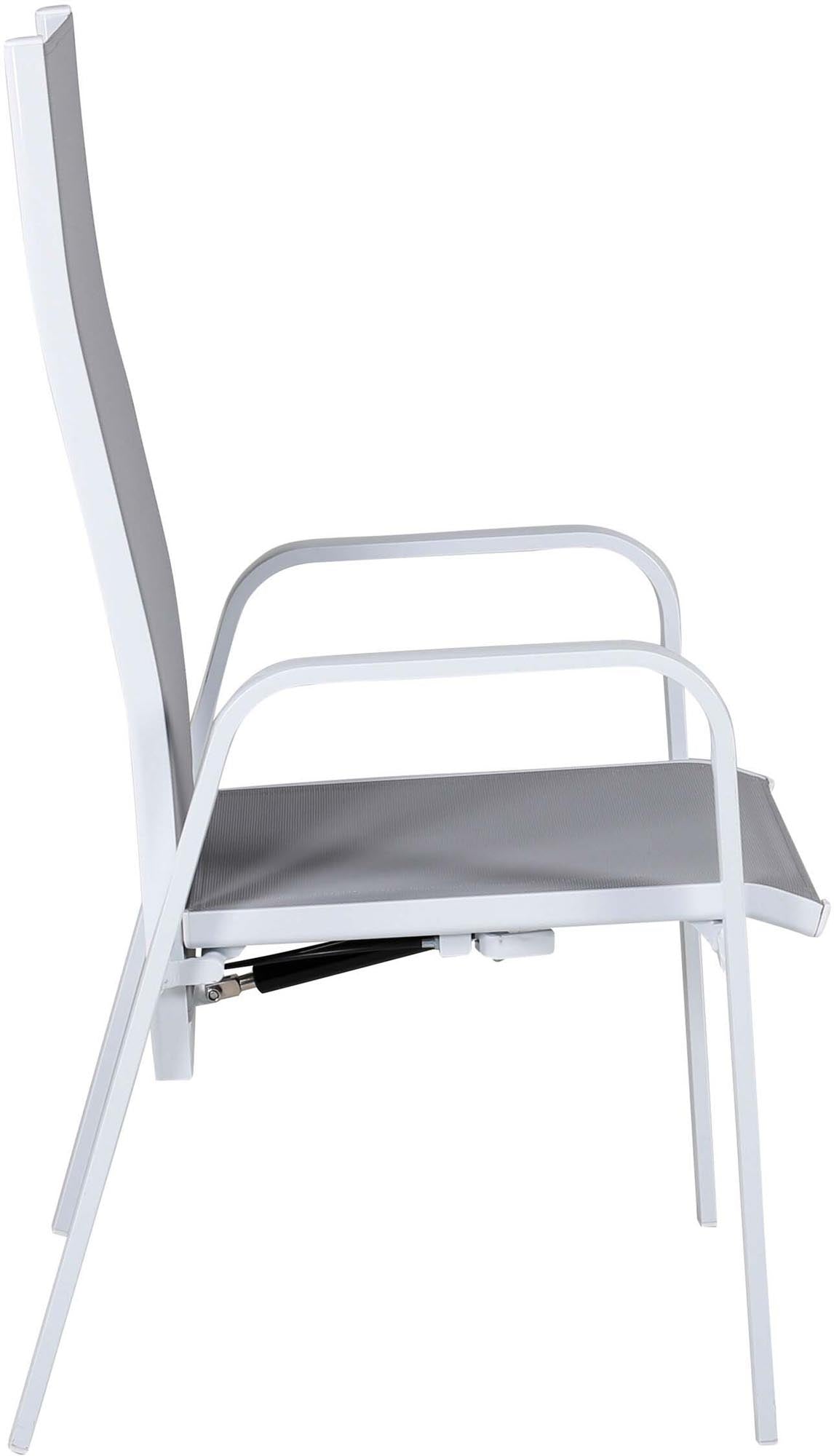 Copacabana Stuhl: Moderner Gartenstuhl mit Armlehnen, aus hochwertigem Textilene, perfekt für stilvolle Entspannung im Freien.