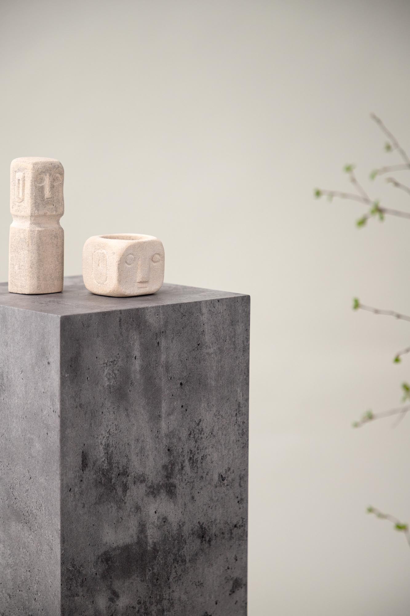 Ramsvik Sockel von Vind: Stilvolle Basis für anspruchsvolle Designs.