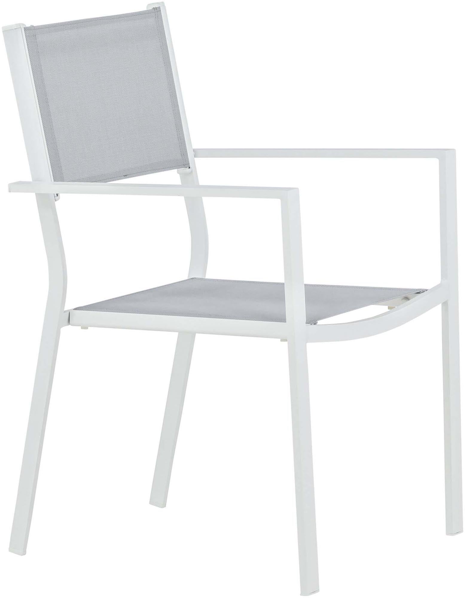 Eleganter Copacabana Stapelstuhl von Venture Home: Leicht, wetterfest und ideal für entspannte Stunden im Garten.