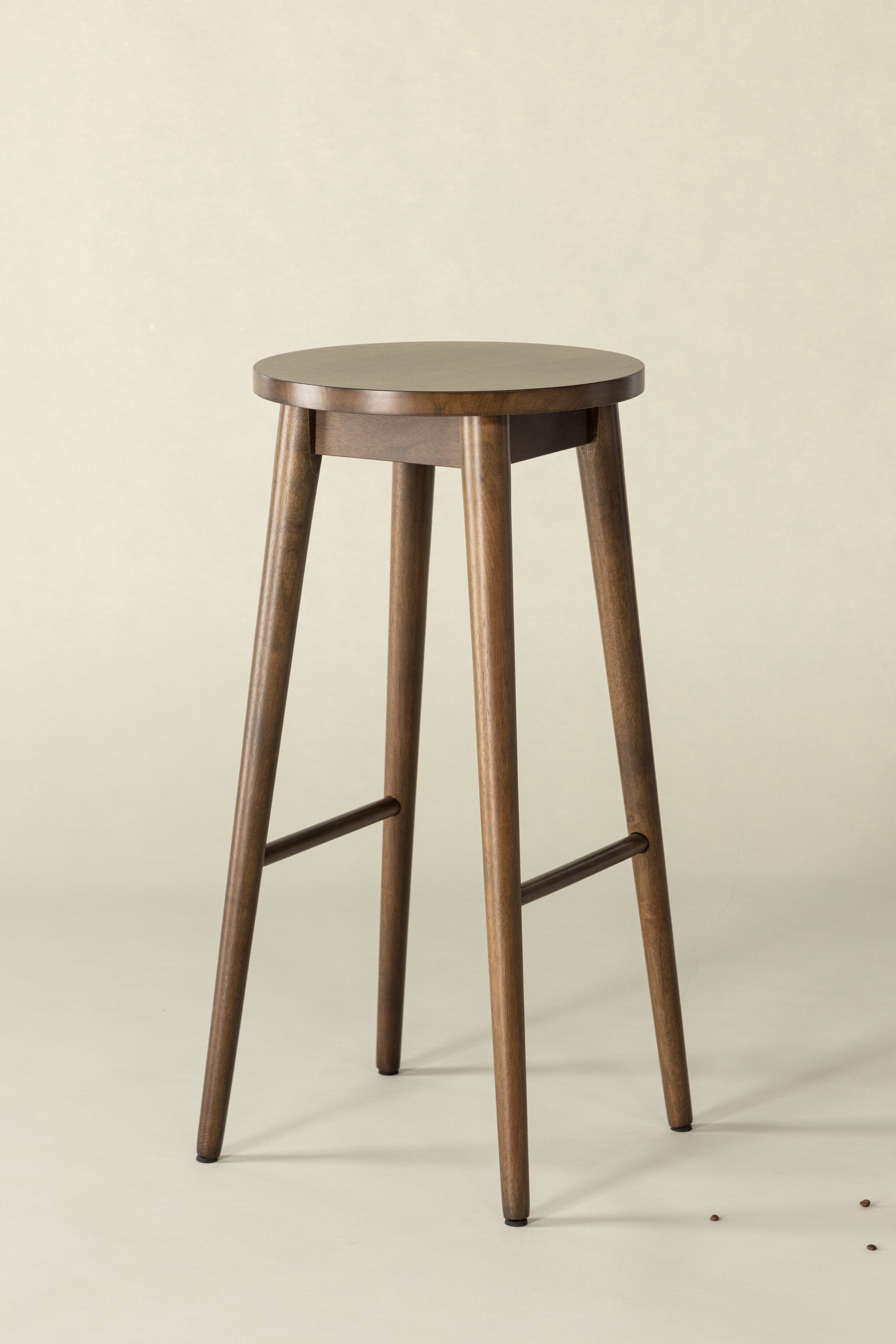 Mollösand Barstuhl in Mokka präsentiert im Onlineshop von KAQTU Design AG. Barhocker ist von Vind