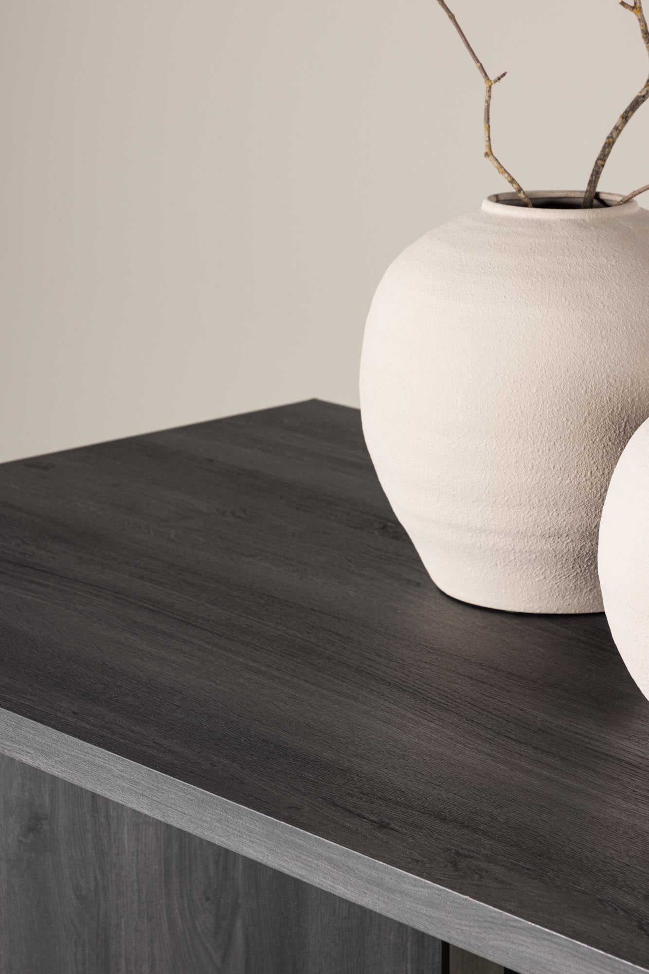 Bassholmen Esstisch: Eleganz und Qualität für Ihr Esszimmer.