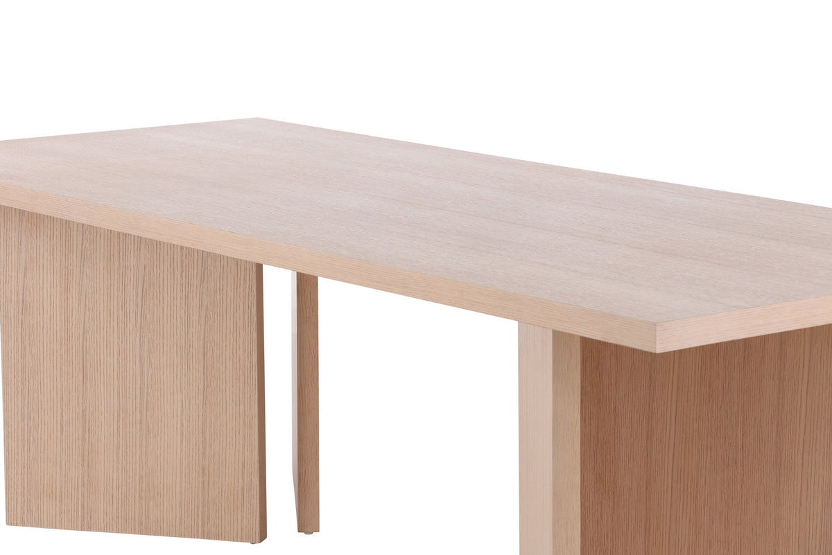 Bassholmen Tisch in Tünchen präsentiert im Onlineshop von KAQTU Design AG. Esstisch ist von Vind