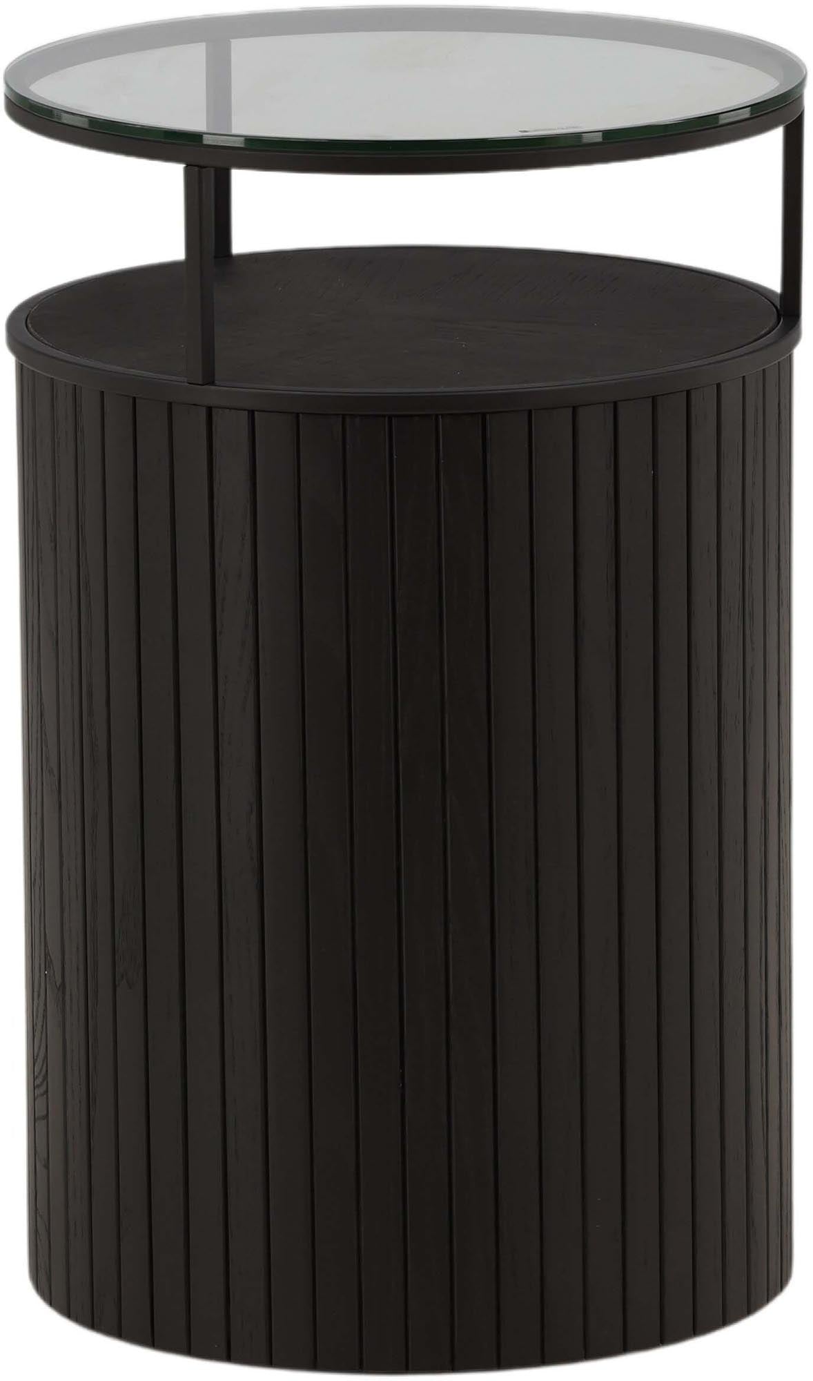 Entdecken Sie den Bovall Beistelltisch von Furniture Fashion – ein elegantes Möbelstück aus robustem Metall und hochwertigem Ascheholz, perfekt für jeden Raum.