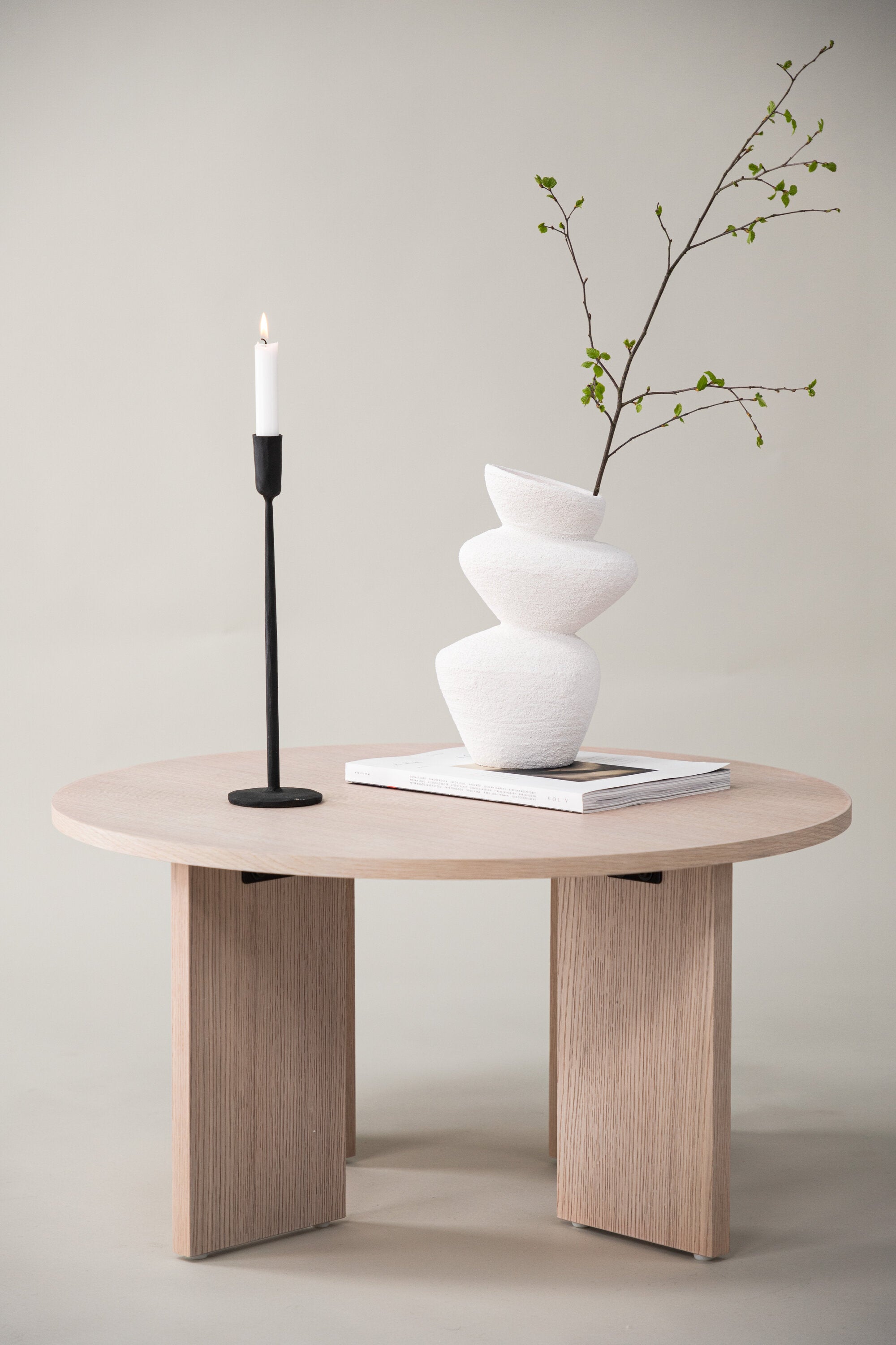 Askerön Beistelltisch in Tünchen präsentiert im Onlineshop von KAQTU Design AG. Beistelltisch ist von Vind