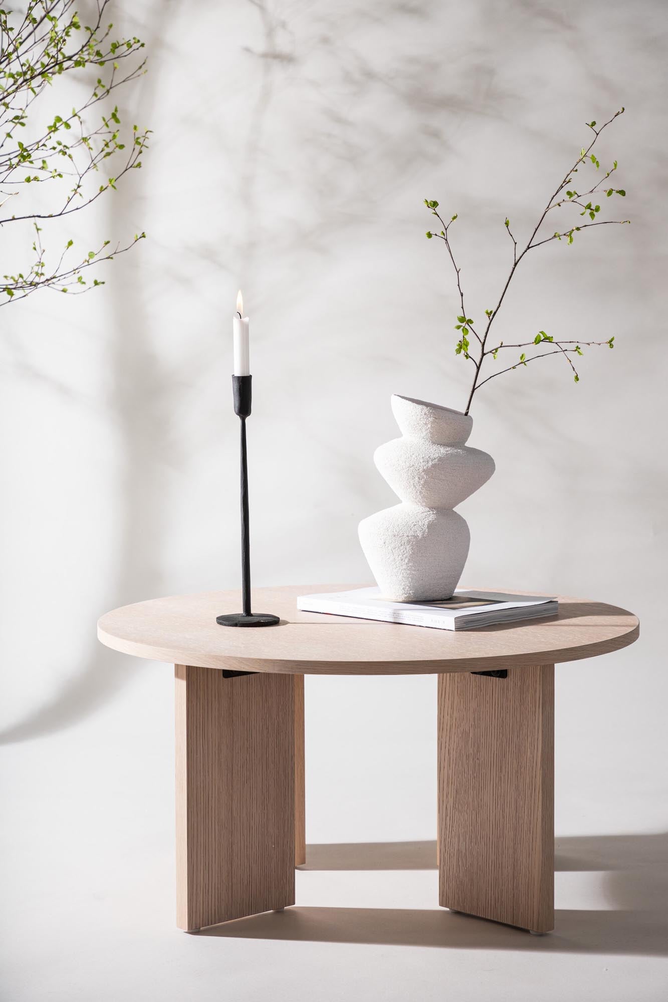 Askerön Beistelltisch von Vind: Moderner, eleganter Tisch aus hochwertigem MDF, ideal für Wohnzimmer, Schlafzimmer und Flur.