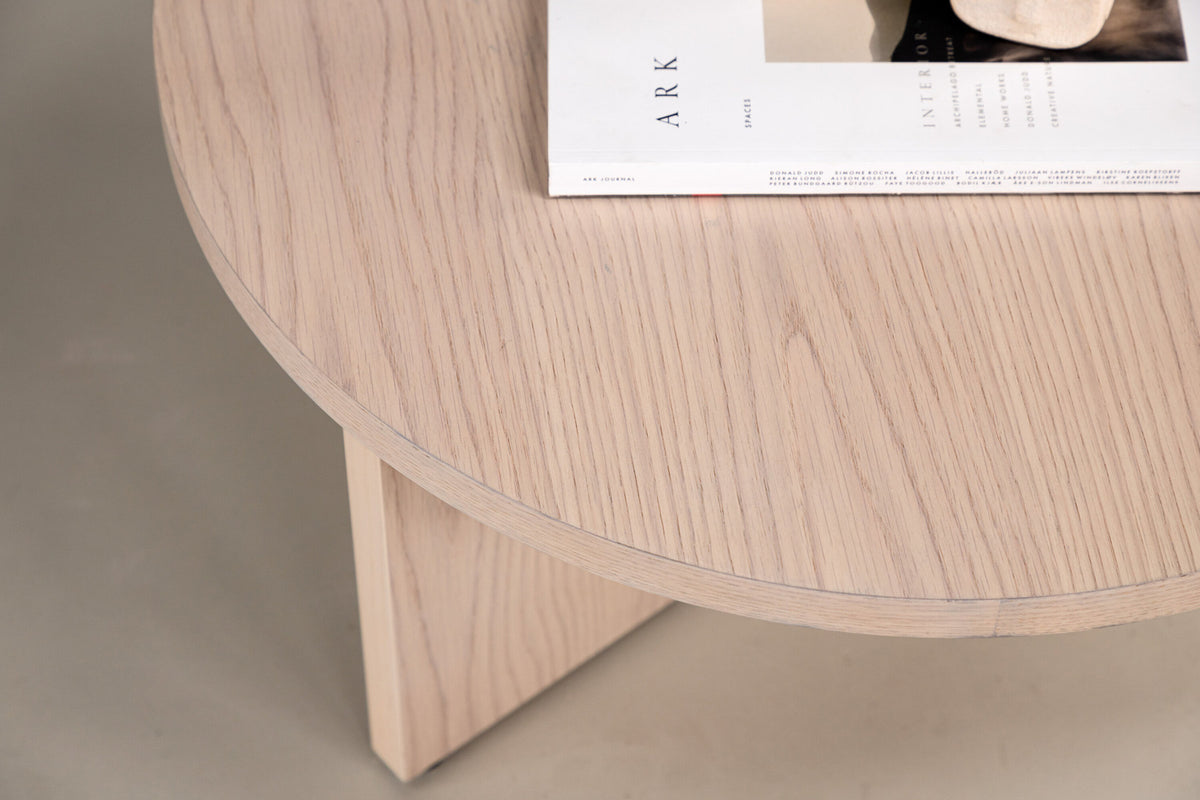 Saltö Beistelltisch in Tünchen präsentiert im Onlineshop von KAQTU Design AG. Beistelltisch ist von Vind