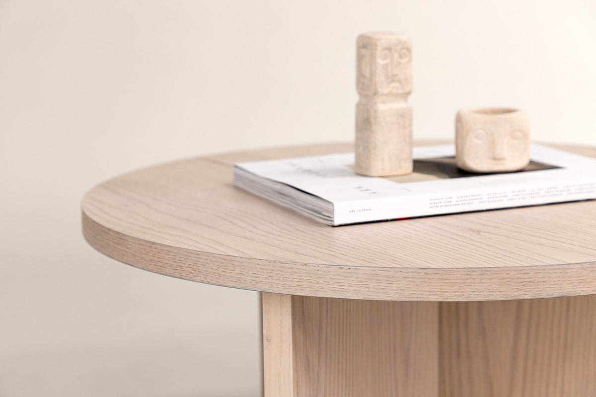Saltö Beistelltisch in Tünchen präsentiert im Onlineshop von KAQTU Design AG. Beistelltisch ist von Vind