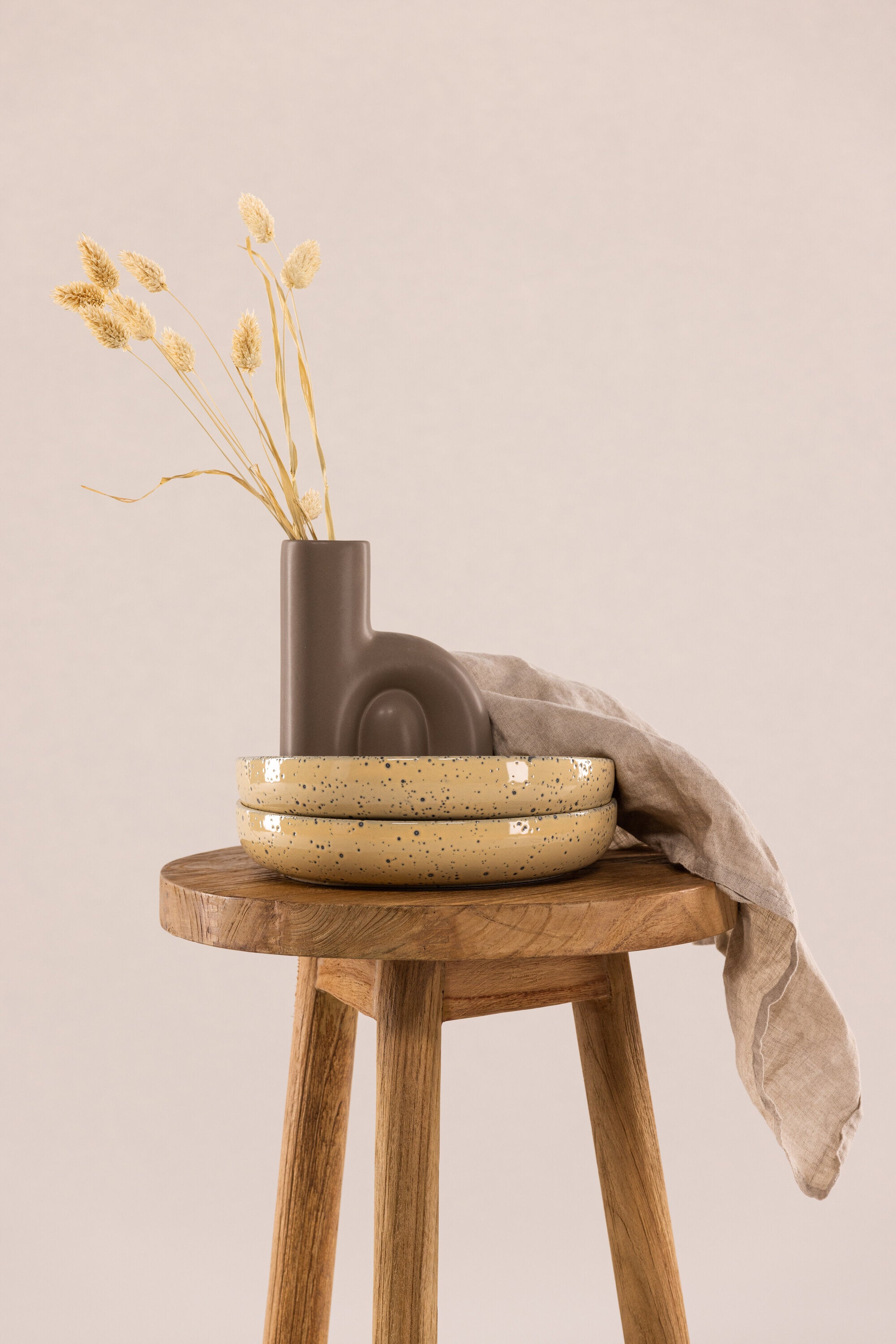 Bohus Ottoman / Pouf in Braun präsentiert im Onlineshop von KAQTU Design AG. Hocker ist von Vind