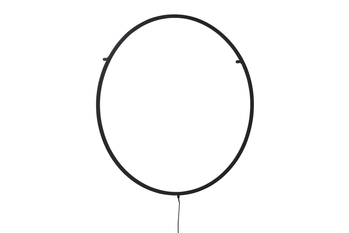 Sörmjöle x Josefin Lustig Wandleuchte in Schwarz präsentiert im Onlineshop von KAQTU Design AG. Wandleuchte ist von Vind