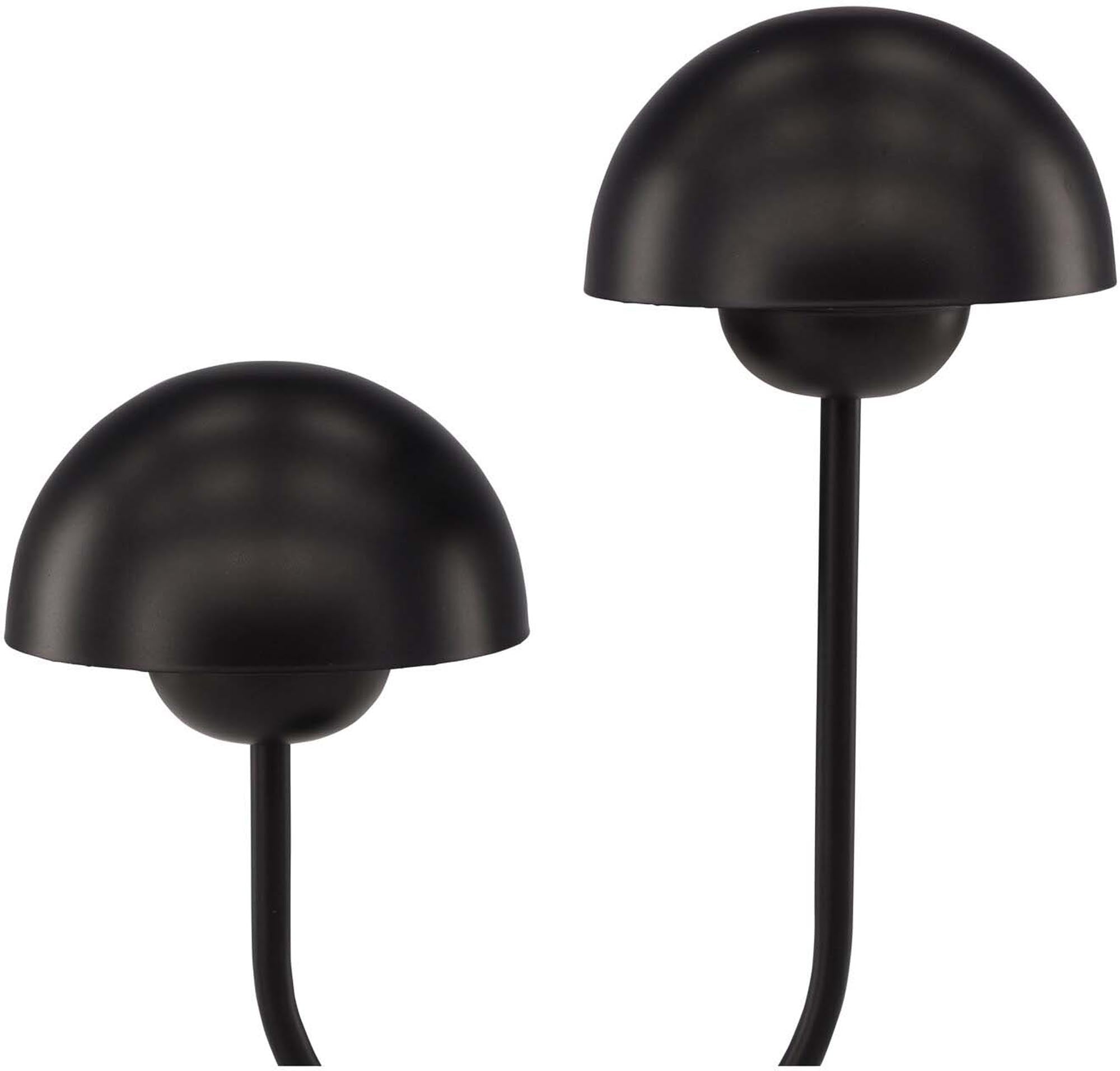 Die Lyckorna Tischleuchte von Vind: Elegantes schwarzes Eisengestell, sanfte Lichtverteilung, modern und vielseitig einsetzbar.