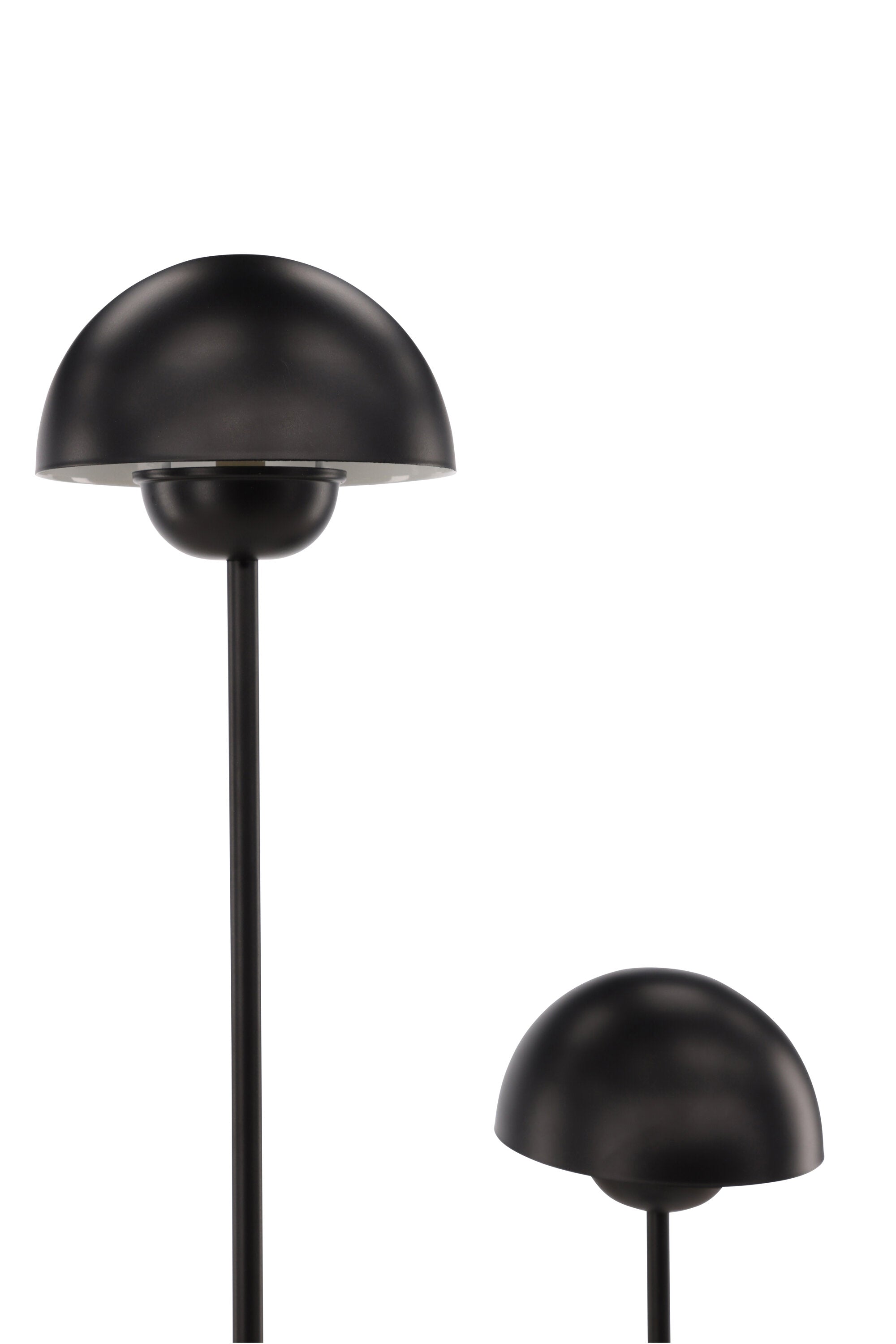 Lyckorna Stehleuchte in Schwarz präsentiert im Onlineshop von KAQTU Design AG. Stehleuchte ist von Vind