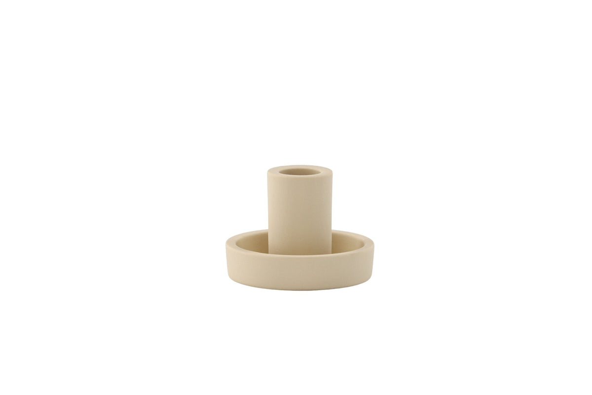 Runder weisser Kerzenständer Ceco aus Ton mit schlichter, minimalistischer Form, Durchmesser 11 cm, Höhe 6 cm.