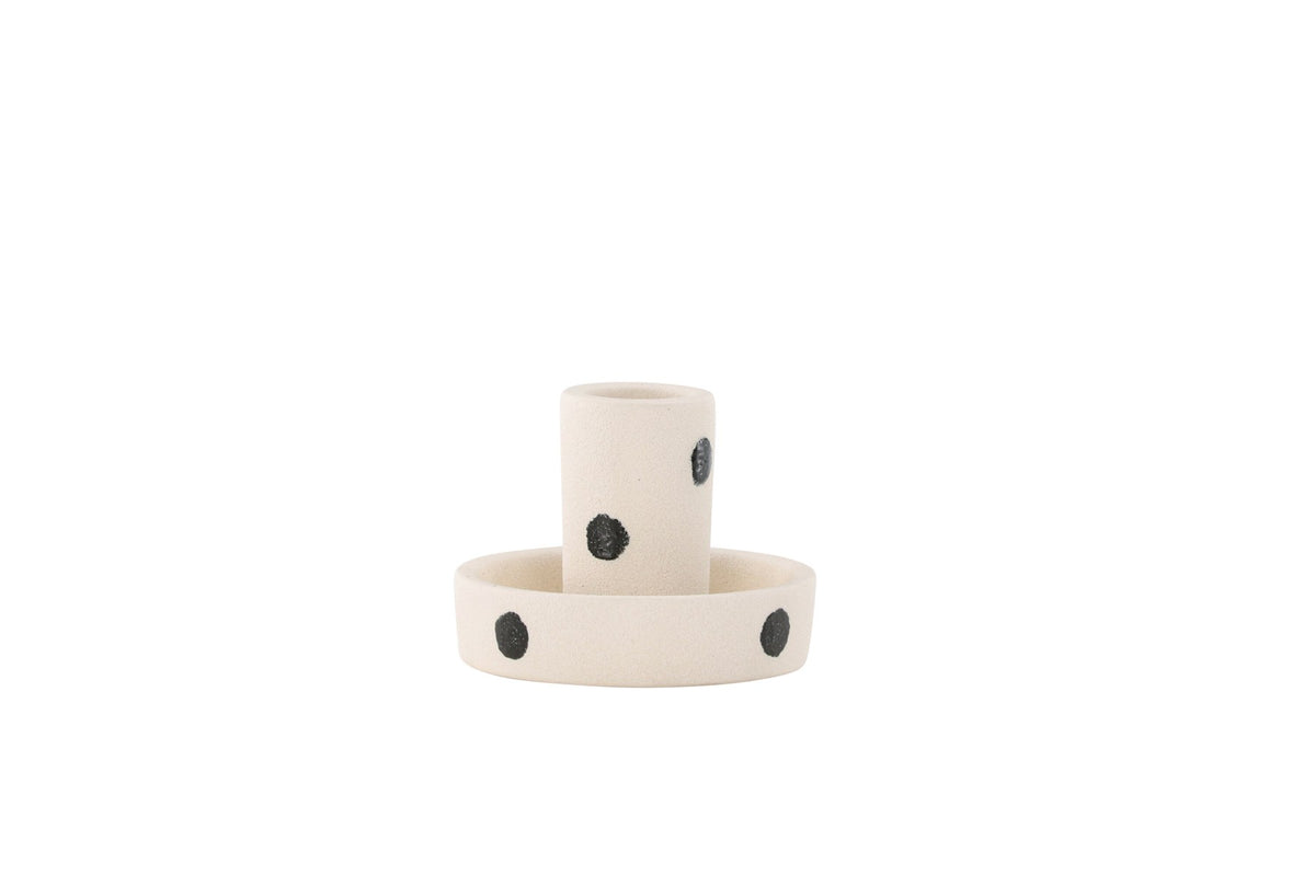 Runder weisser Kerzenständer Ceco aus Ton mit schlichter, minimalistischer Form, Durchmesser 11 cm, Höhe 6 cm.