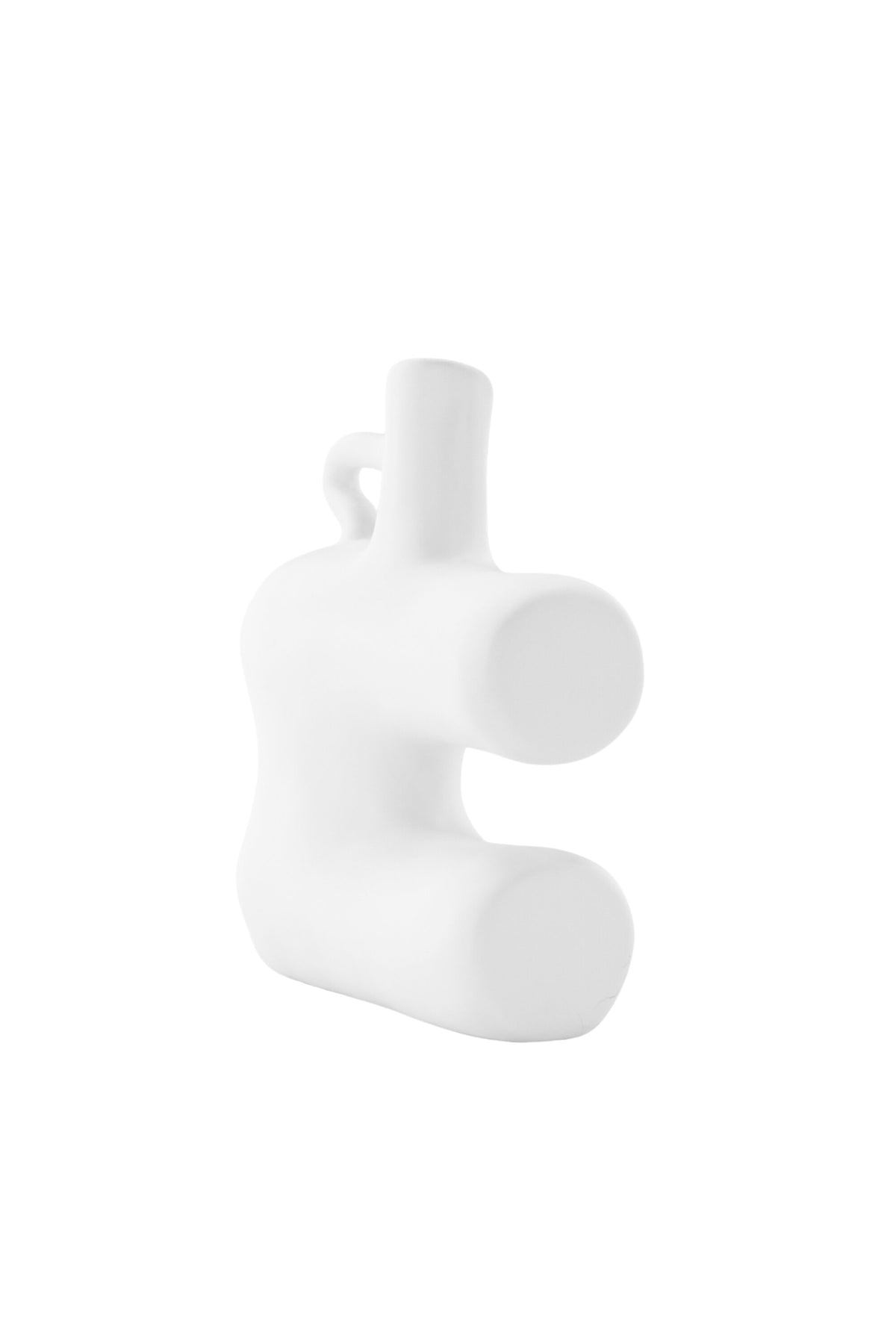 Weisse Vase Dity aus Steinzeug mit schmaler Öffnung, schlanker Form und glatter Oberfläche, freigestellt fotografiert.