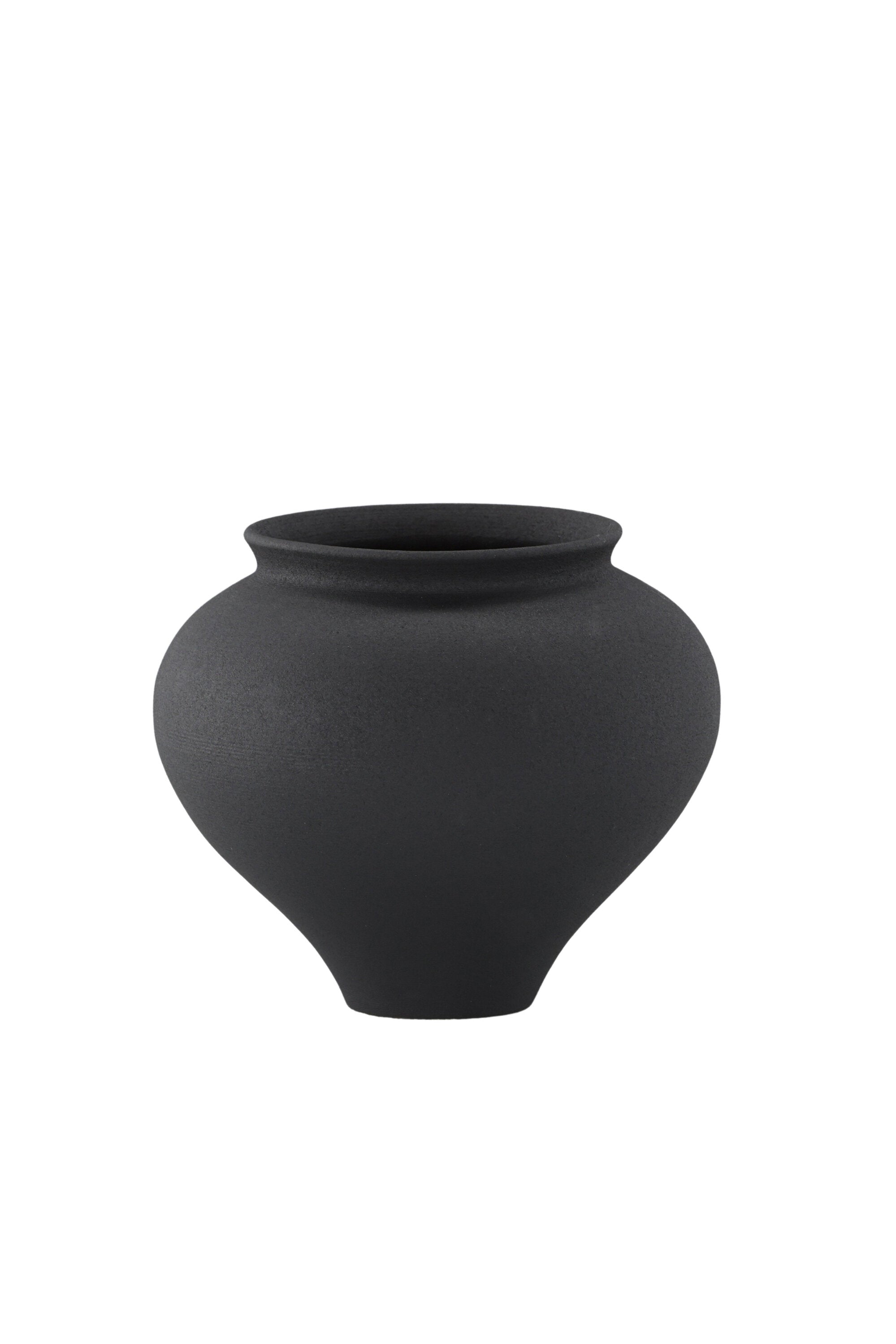 Rellis Vase in Schwarz präsentiert im Onlineshop von KAQTU Design AG. Vase ist von Venture Home