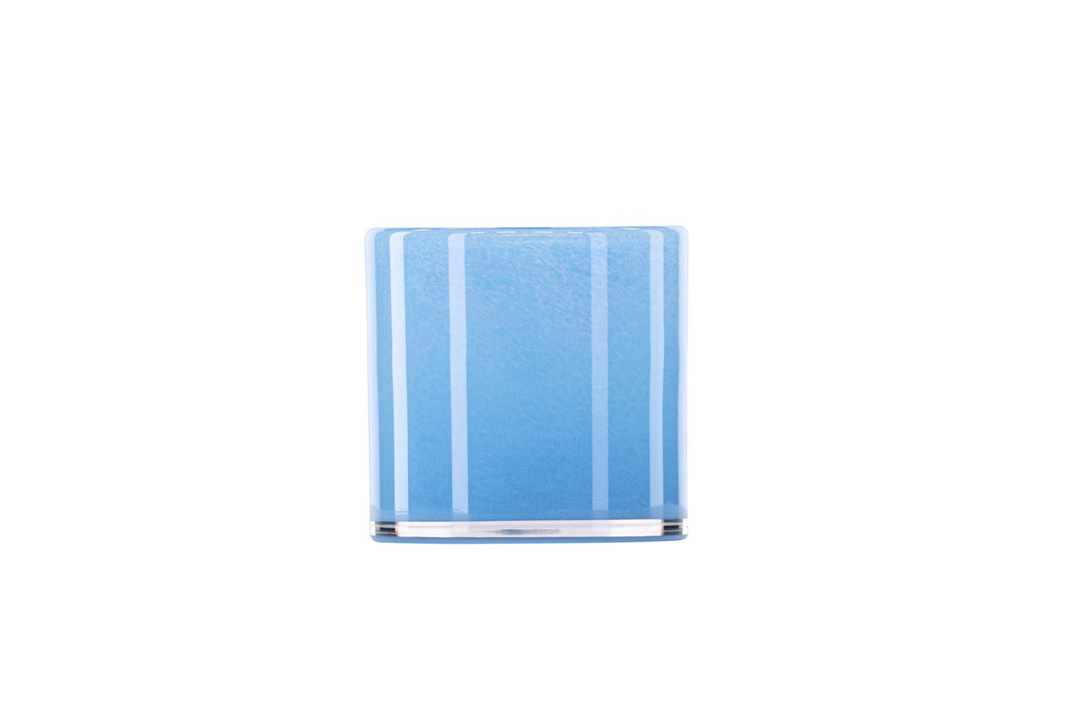 Weisser runder Teelichthalter Glora aus Glas, Durchmesser 8 cm, Höhe 8 cm, schlichte, transparente Oberfläche mit dünner Wandstärke.