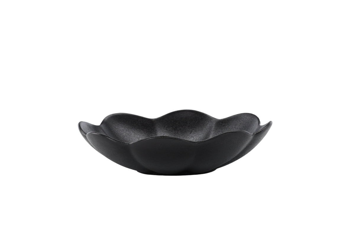 Wabi Sabi Teller in Schwarz präsentiert im Onlineshop von KAQTU Design AG. Teller ist von Venture Home