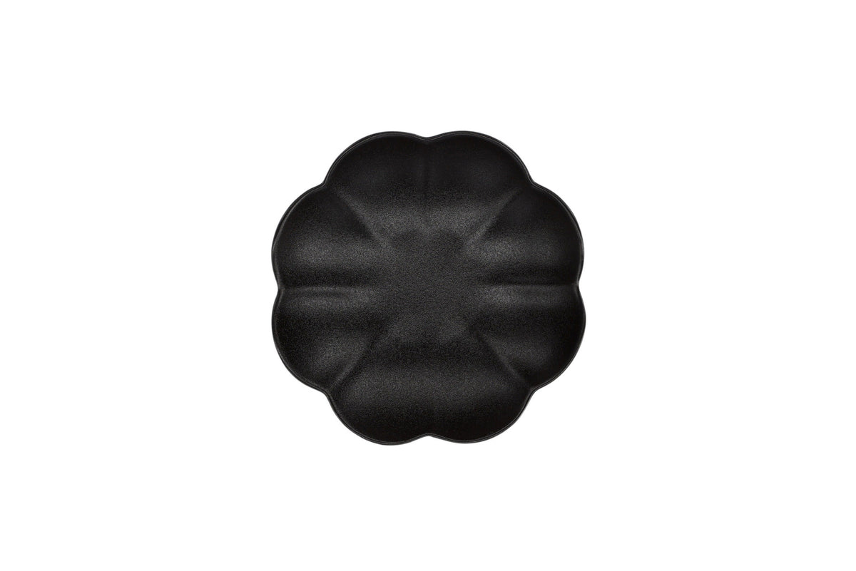 Wabi Sabi Teller in Schwarz präsentiert im Onlineshop von KAQTU Design AG. Teller ist von Venture Home