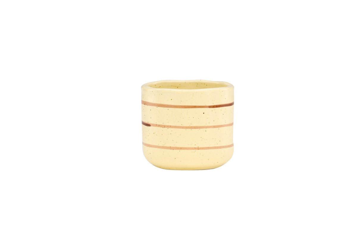 Kutie Kaffeetasse in Mehrfarbig präsentiert im Onlineshop von KAQTU Design AG. Kaffeetassen ist von Venture Home