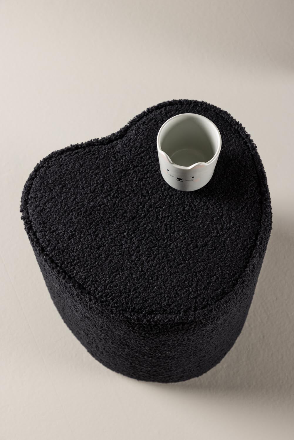 Heart Kinderstuhl in Schwarz präsentiert im Onlineshop von KAQTU Design AG. Hocker ist von Venture Home