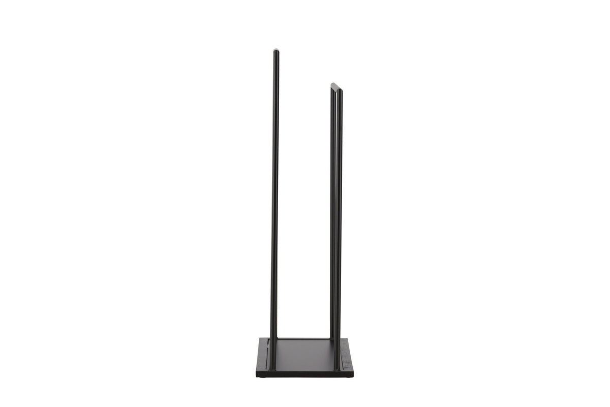 Alva Kleiderbügel in Schwarz präsentiert im Onlineshop von KAQTU Design AG. Kleiderständer ist von Venture Home