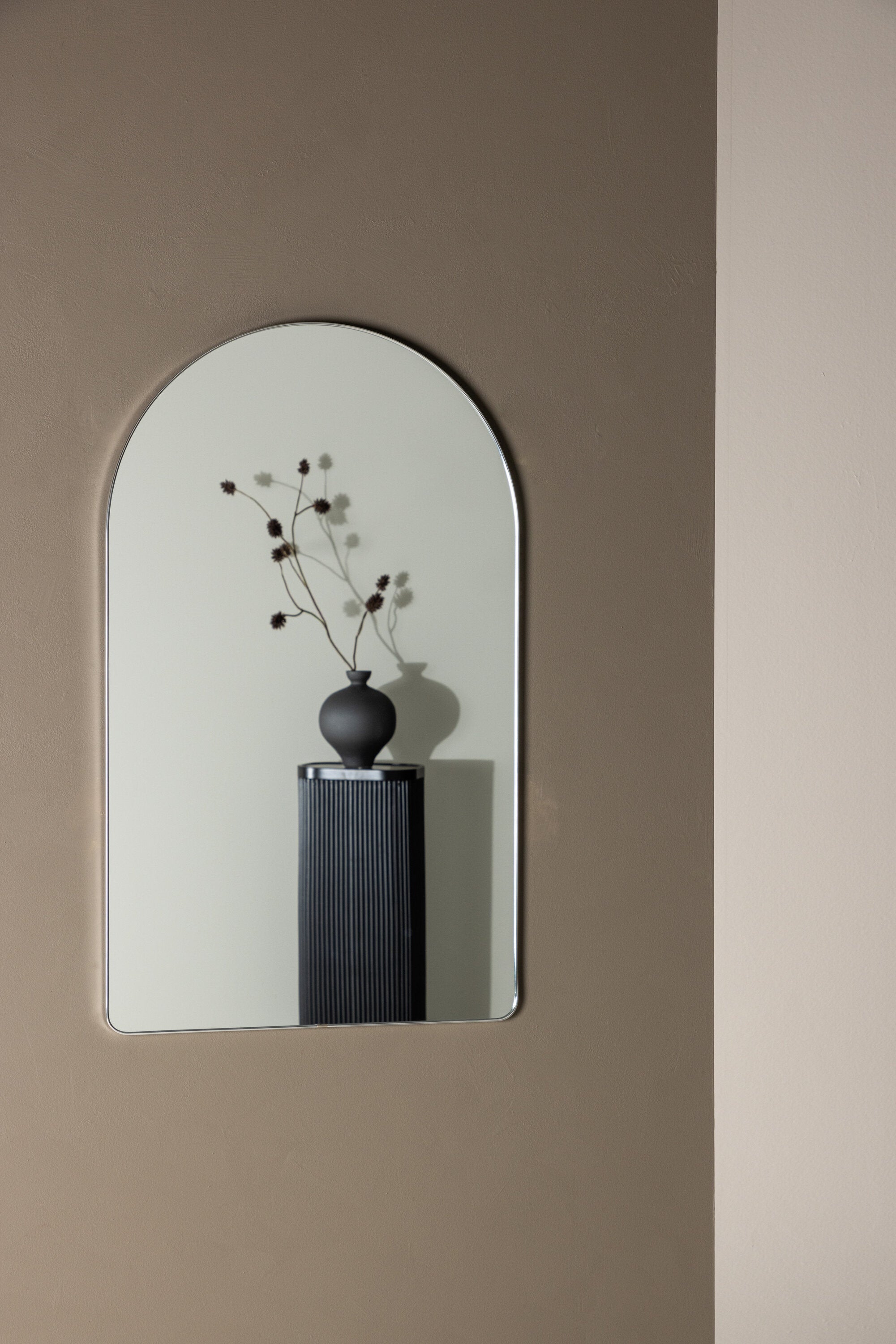 Sarasota Spiegel in Silber präsentiert im Onlineshop von KAQTU Design AG. Spiegel ist von Venture Home