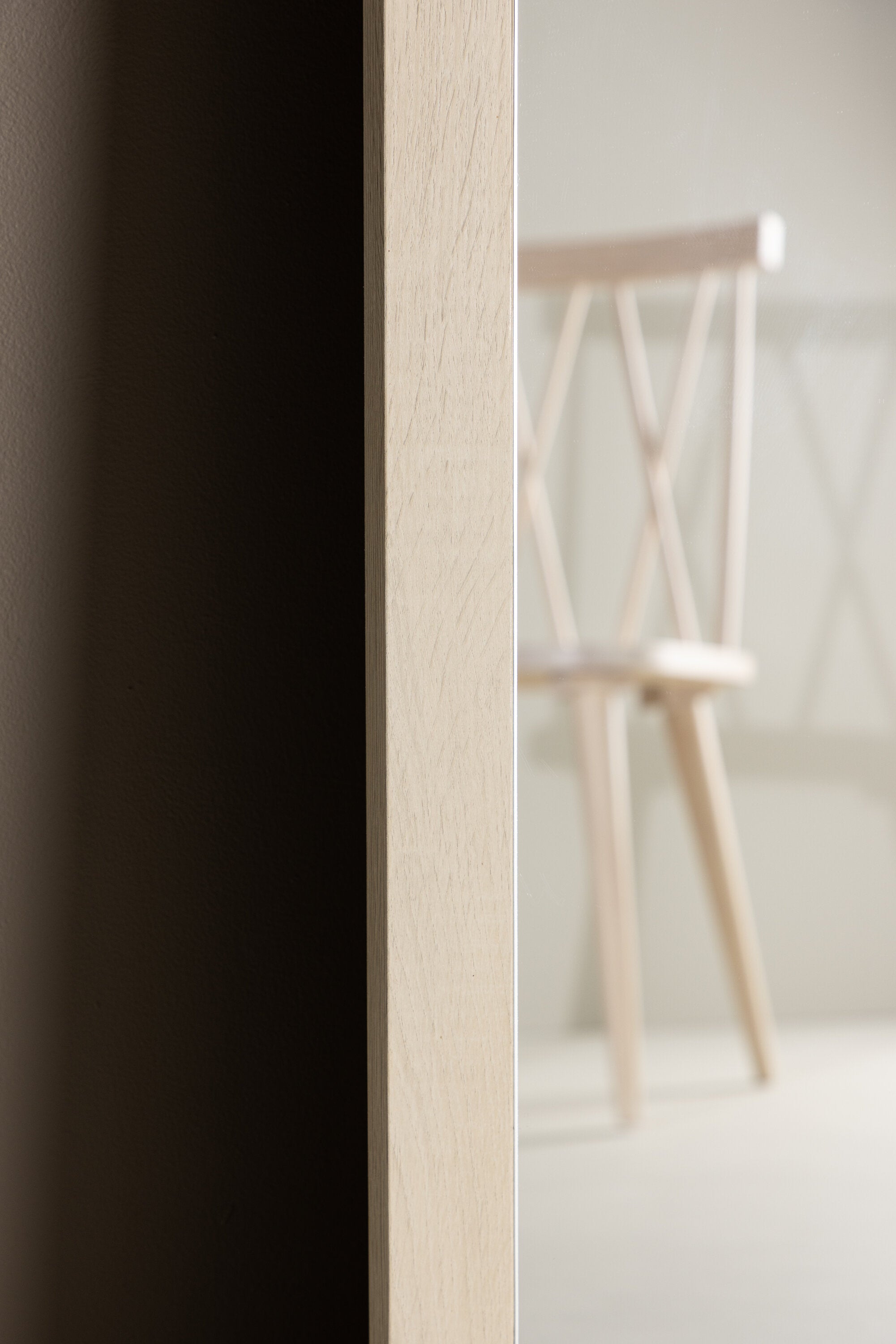 Memphis Spiegel in Tünchen präsentiert im Onlineshop von KAQTU Design AG. Spiegel ist von Venture Home