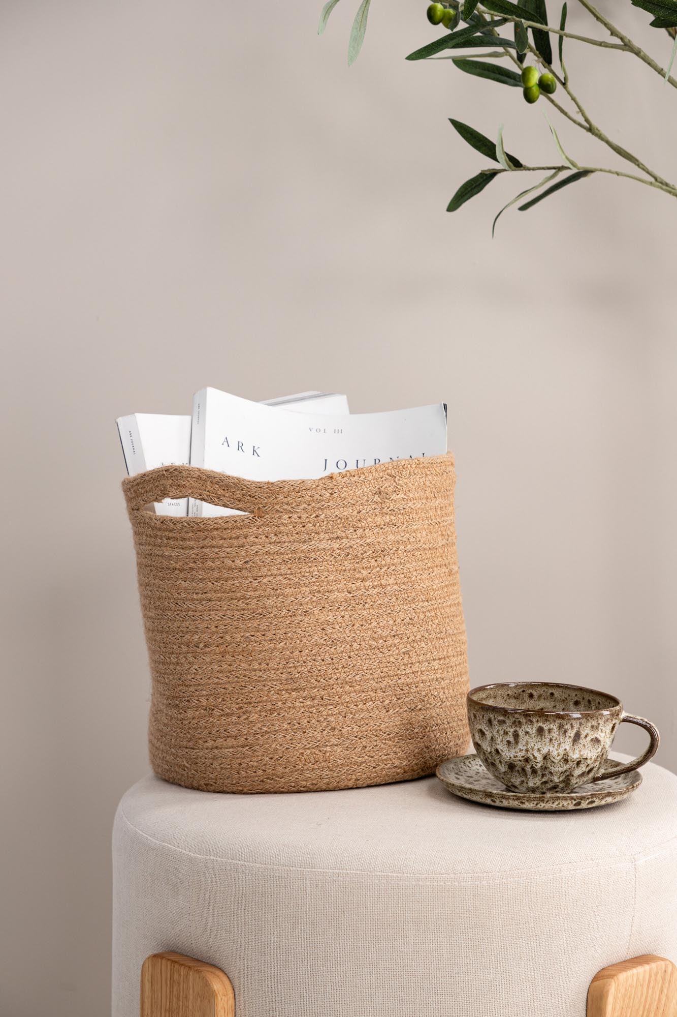 Entdecken Sie den Bangalore Aufbewahrungskorb von Venture Home: eleganter Jutekorb für vielseitige Nutzung in jedem Raum.