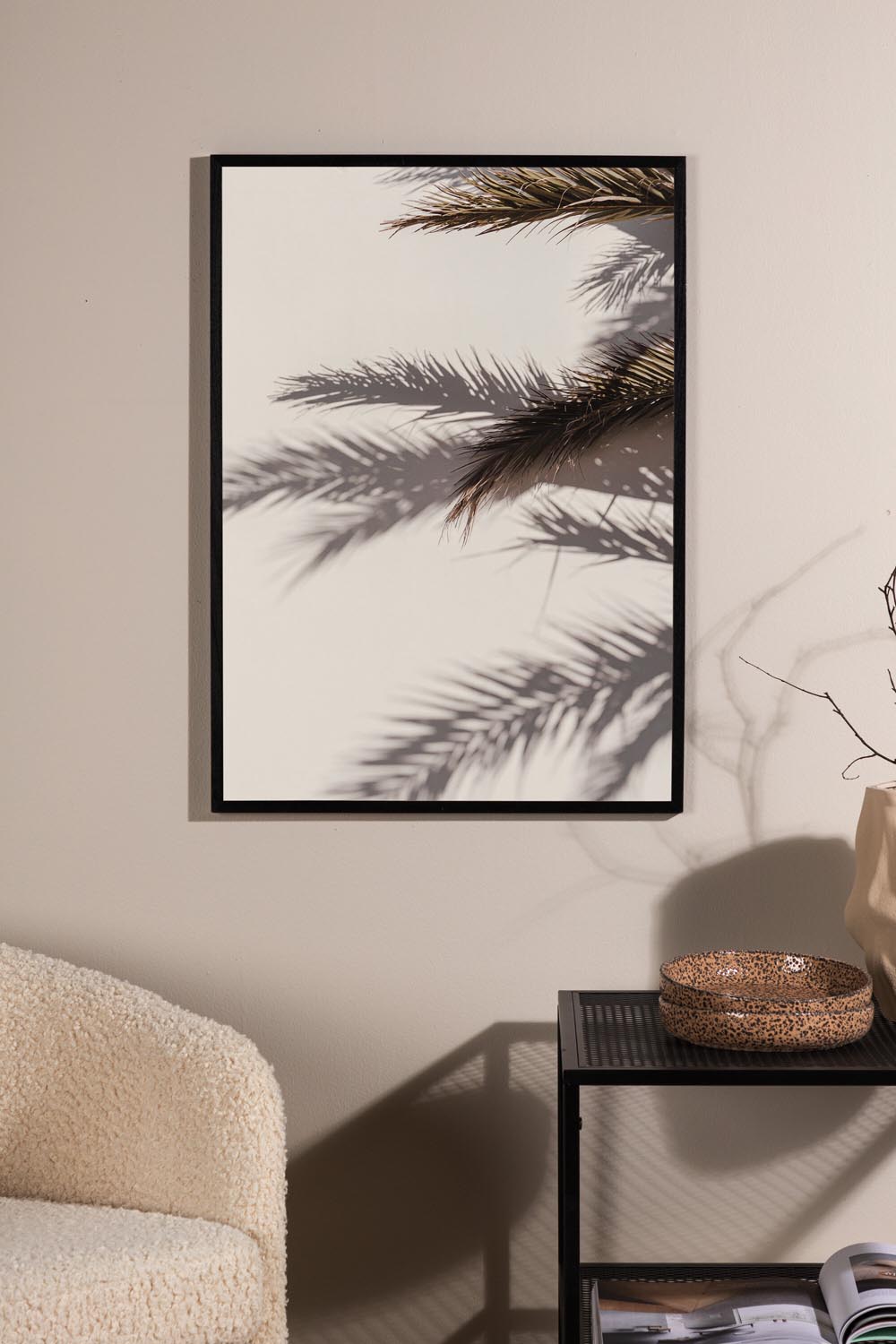 Shadow Poster in Beige präsentiert im Onlineshop von KAQTU Design AG. Bild ist von Venture Home