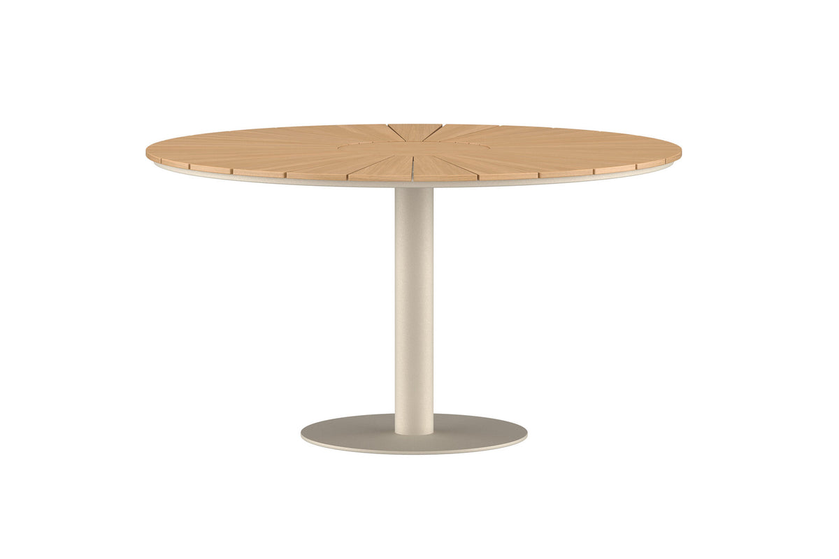 Croft Gartentisch in Beige präsentiert im Onlineshop von KAQTU Design AG. Gartentisch ist von Venture Home