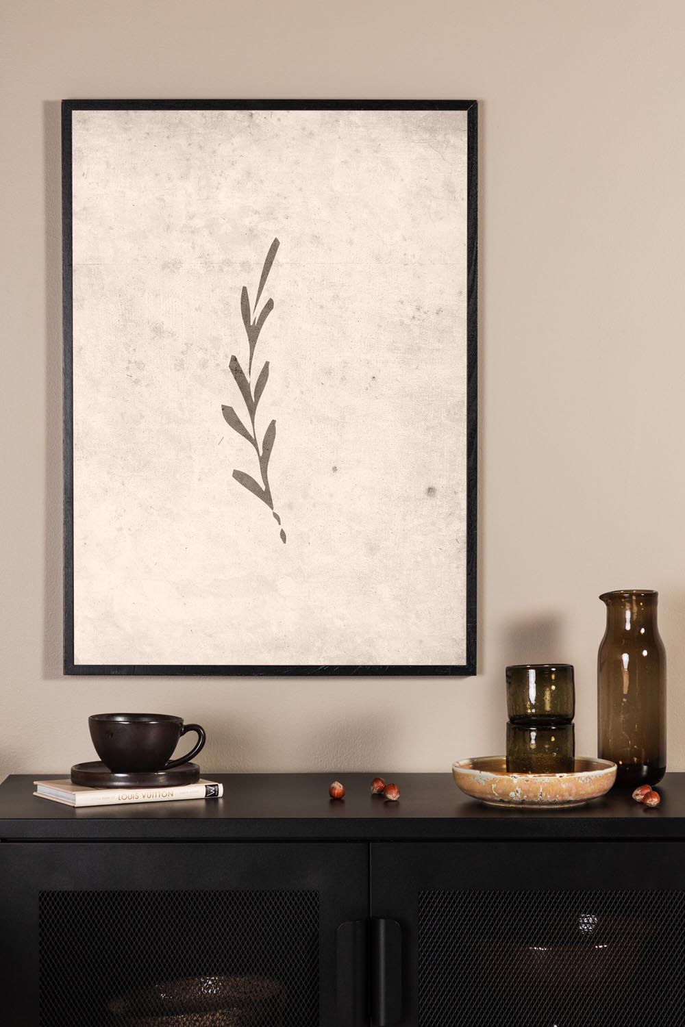 Autumn Leaf Poster in Beige präsentiert im Onlineshop von KAQTU Design AG. Bild ist von Venture Home