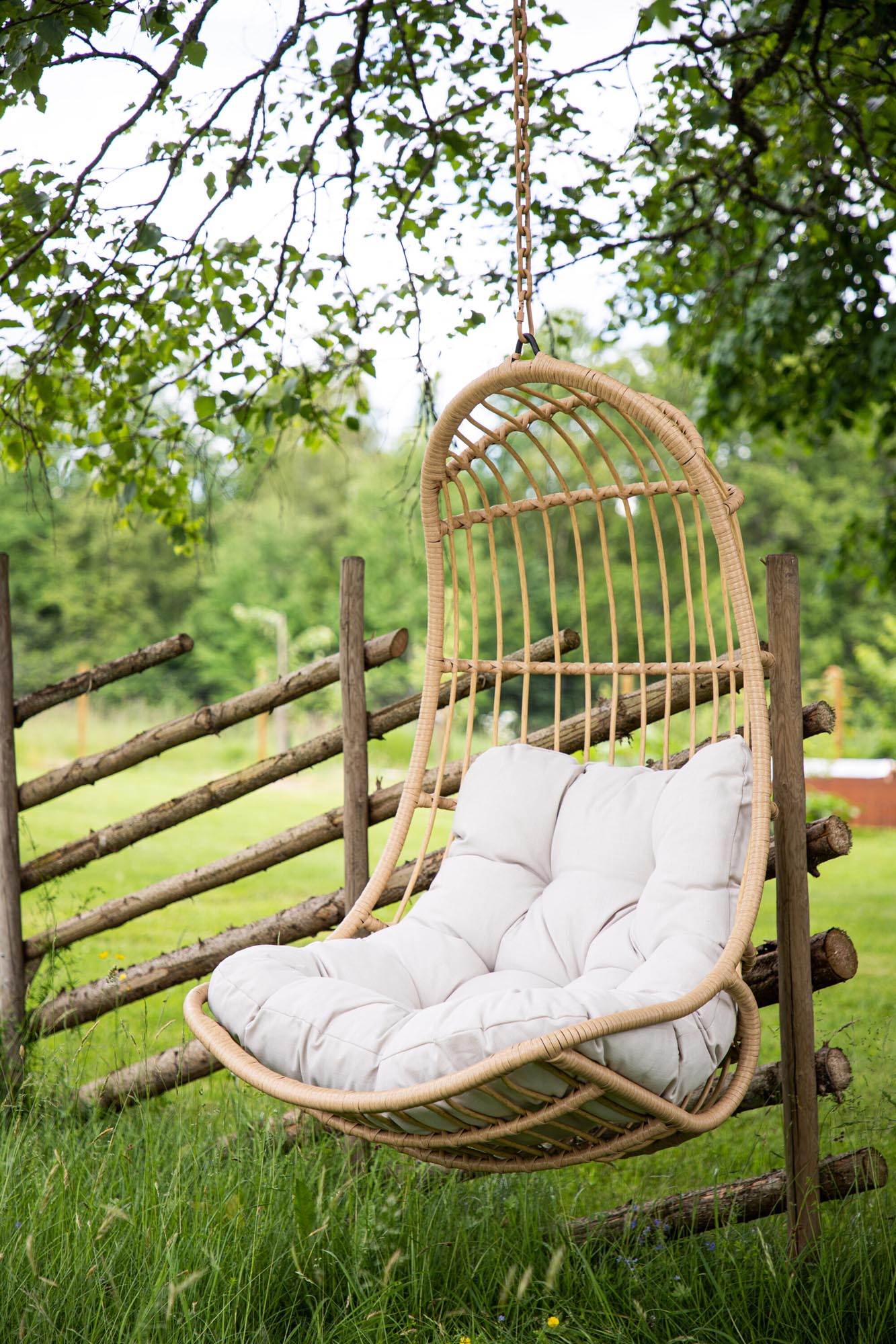 Pulau Hängesessel in Natur präsentiert im Onlineshop von KAQTU Design AG. Hängestuhl ist von Venture Home