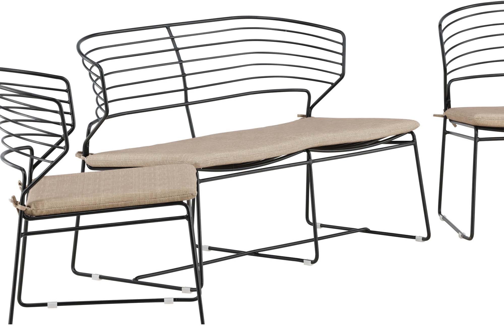 Genießen Sie stilvolle Entspannung im Milano Loungeset von Venture Home – skandinavisches Design trifft auf Komfort und Wetterbeständigkeit.