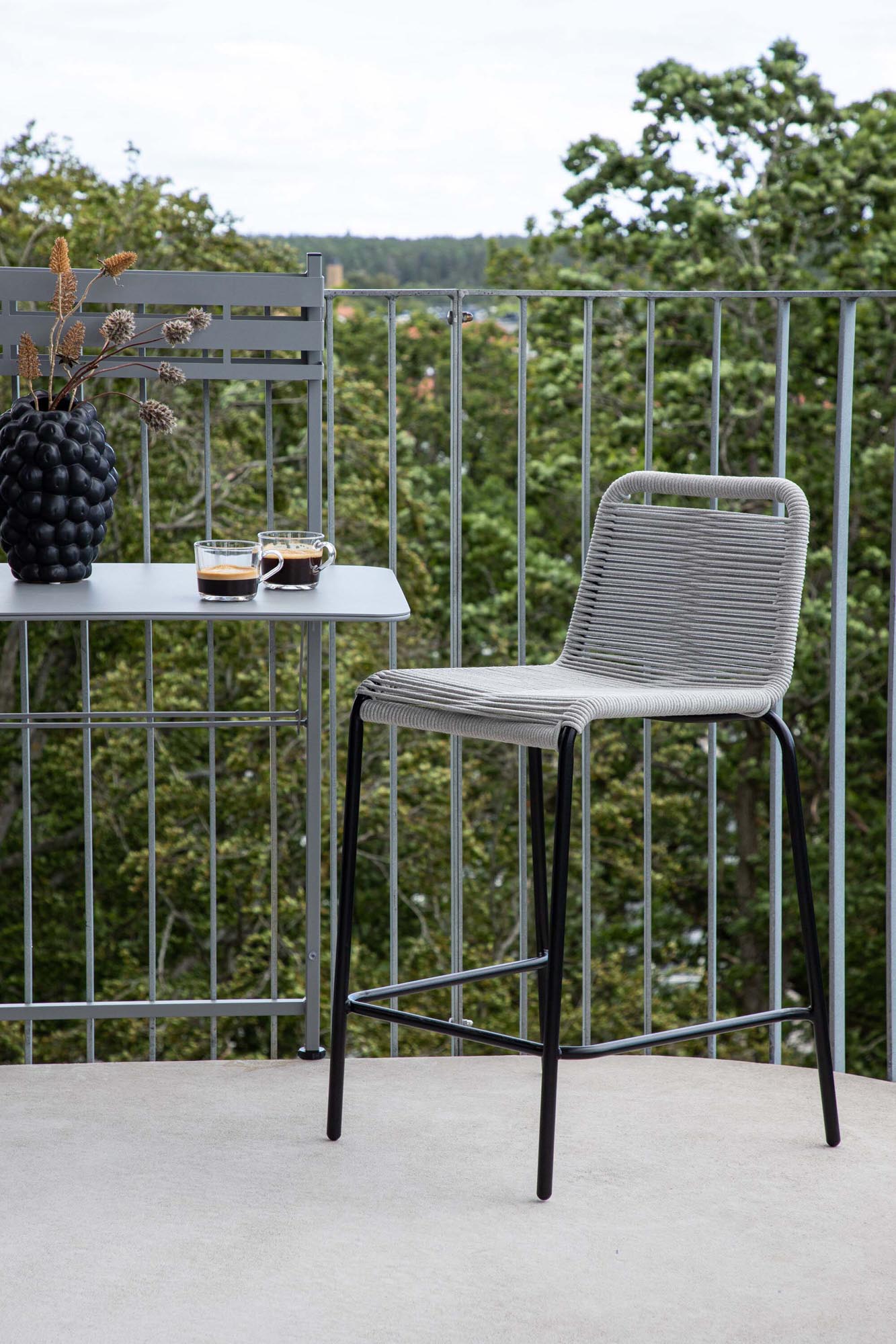 Nettan Barstuhl: Komfort und Stil für Ihren Aussenbereich.